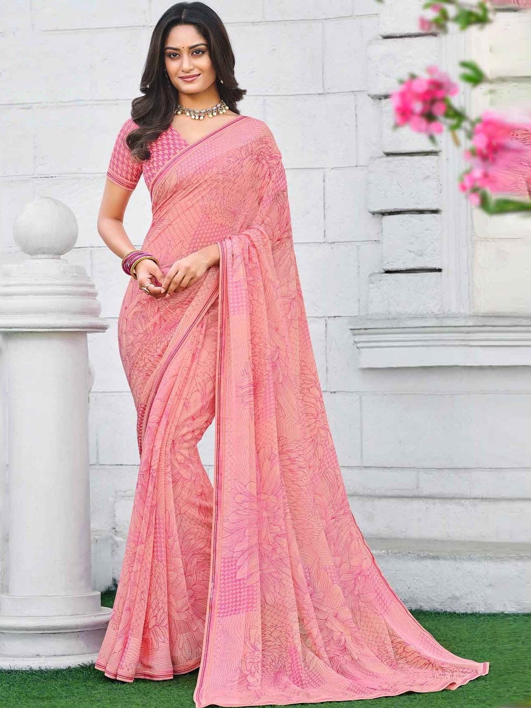 

Laxmipati Floral Printed Saree, Peach