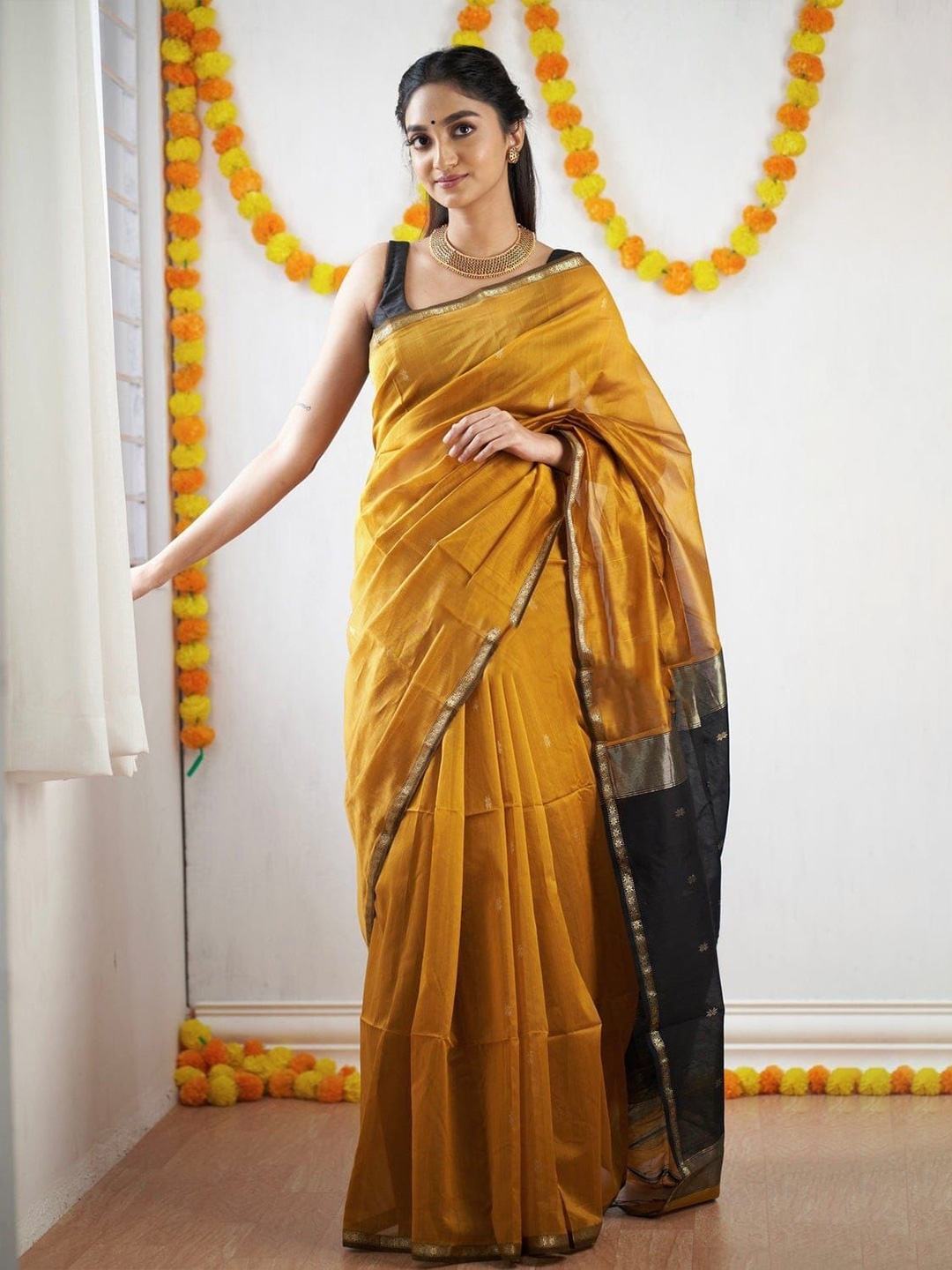 

DIVASTRI Woven Design Zari Pure Cotton Banarasi Saree, Yellow