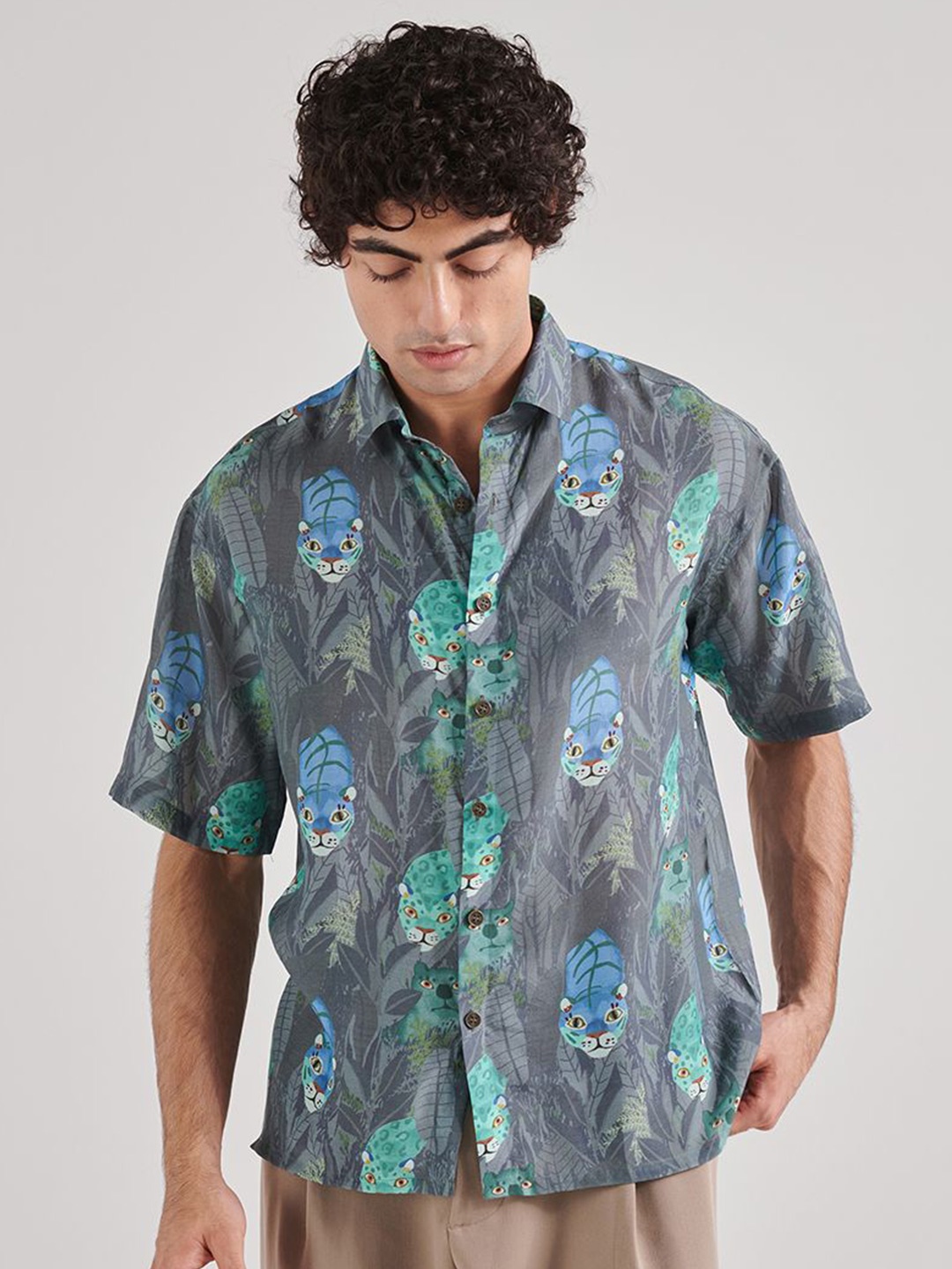 

QB MEN Men Classic Opaque Printed Casual Shirt, Grey