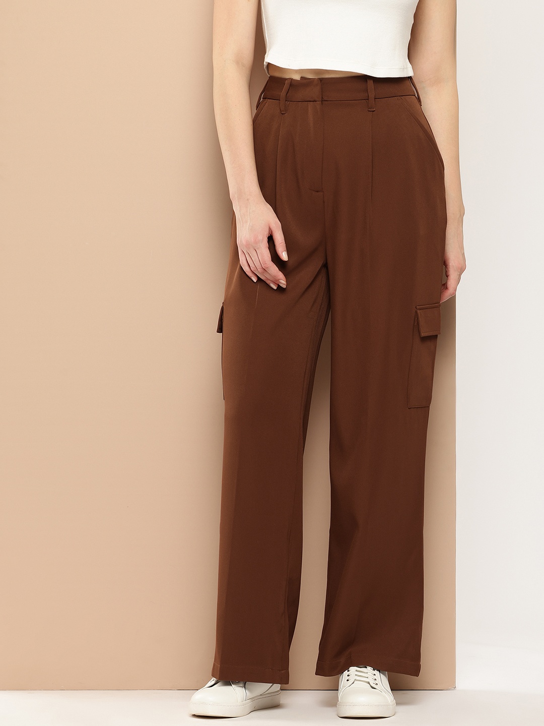 

her by invictus Women Pleated High-Rise Cargo-Style Trousers, Brown