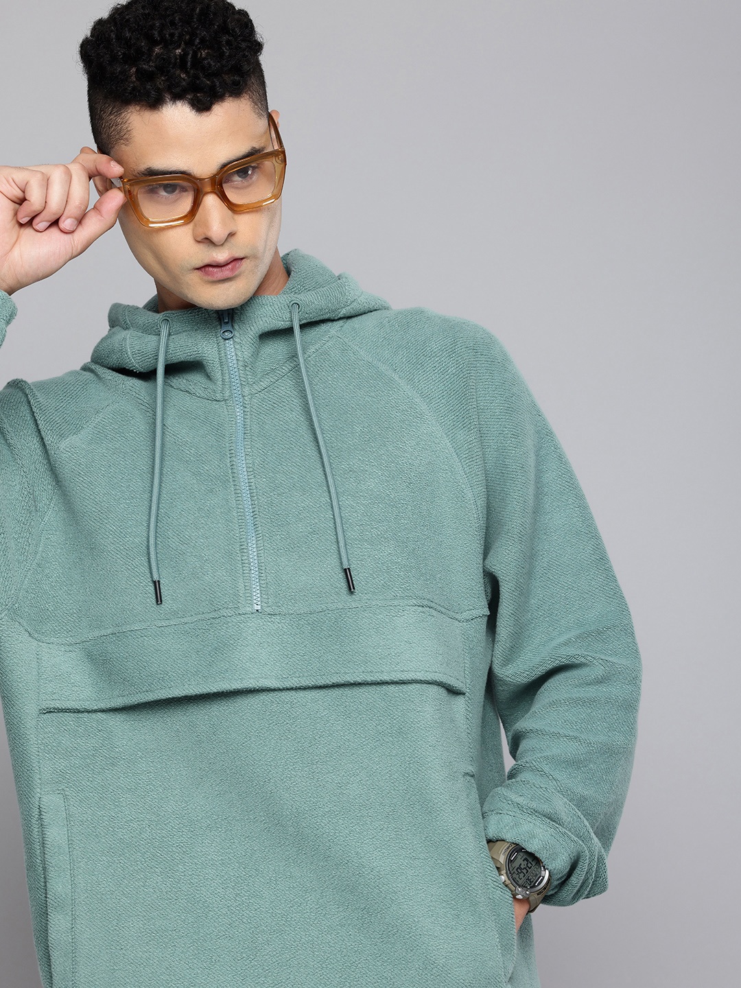 

Levis Self Design Hooded Pure Cotton Sweatshirt, Green