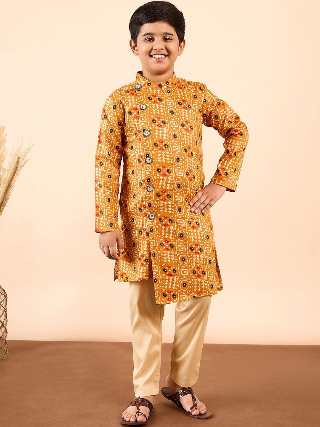 

Stylo Bug Boys Ethnic Motifs Printed Mandarin Collar Angrakha Kurta with Pyjamas, Yellow