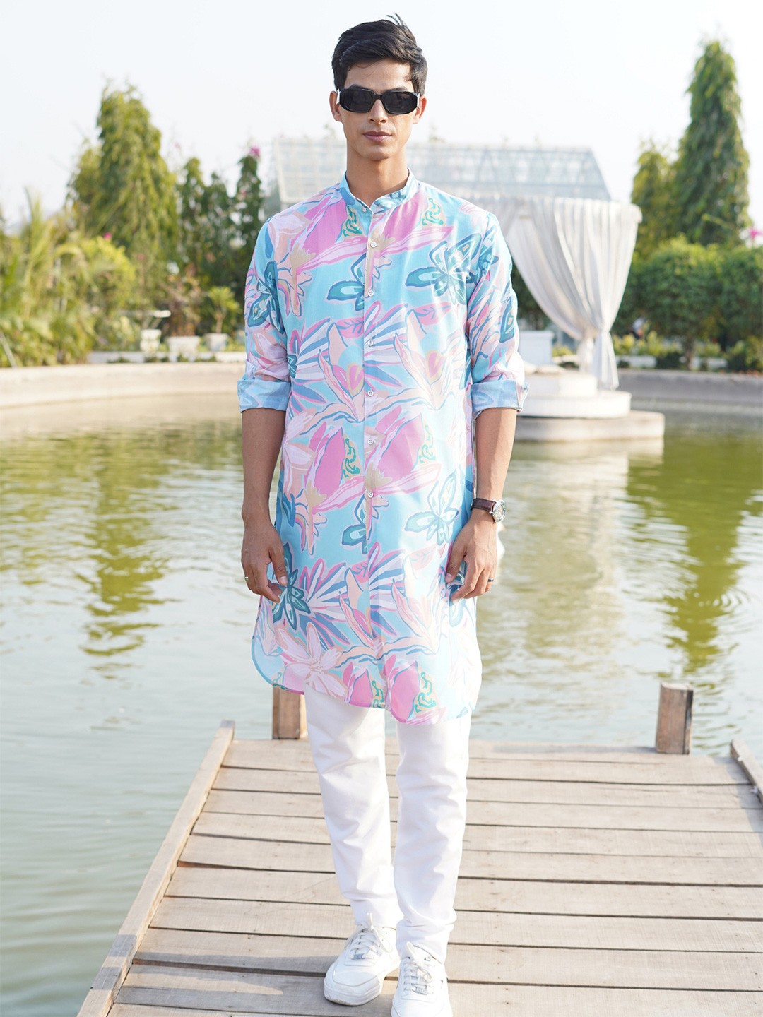 

SHIWAM ETHNIX Abstract Printed Mandarin Collar Cotton Straight Kurta, Blue