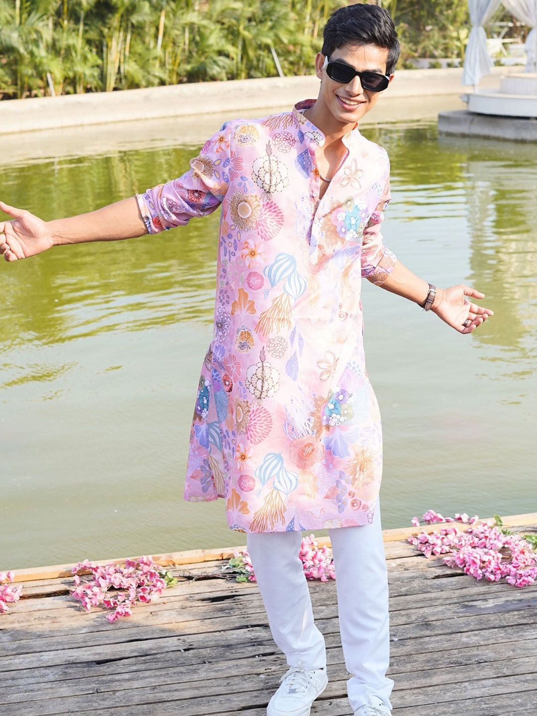 

SHIWAM ETHNIX Floral Printed Mandarin Collar Cotton Straight Kurta, Pink