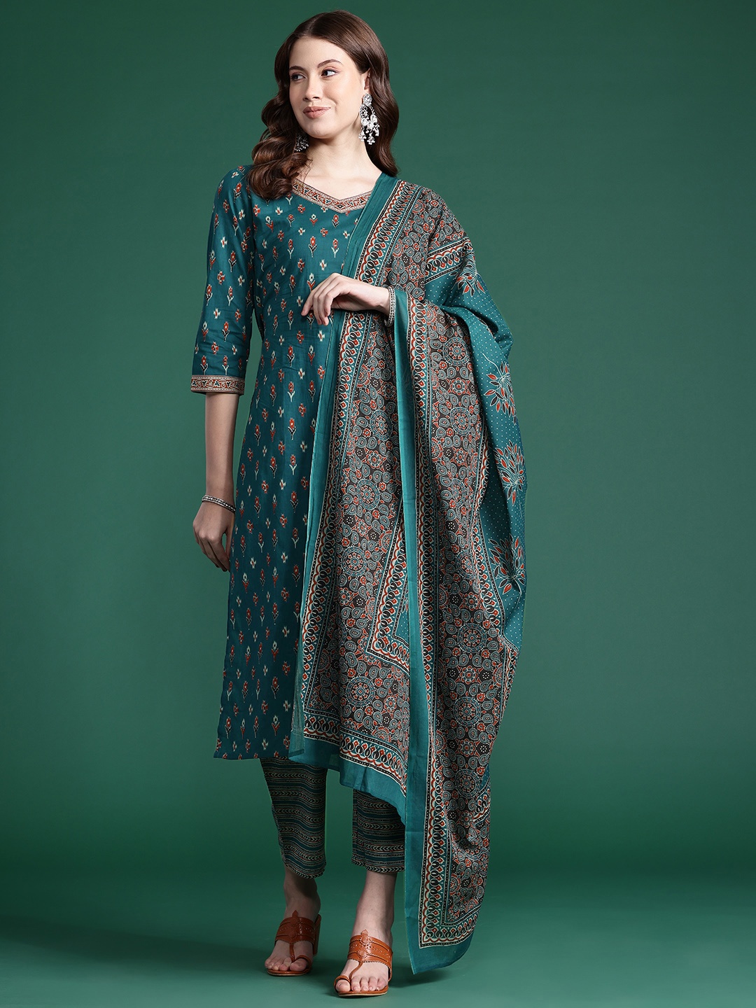 

Indo Era Ethnic Motifs Printed V-Neck Straight Pure Cotton Kurta Set, Teal