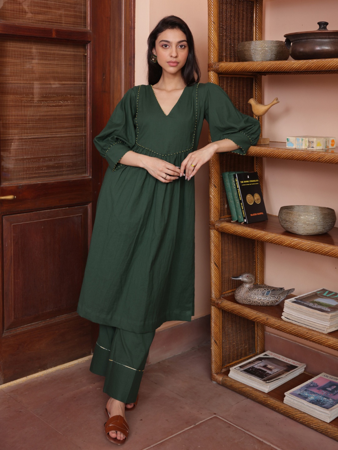 

SHIBUI Women Tailored High-Rise Trousers, Green