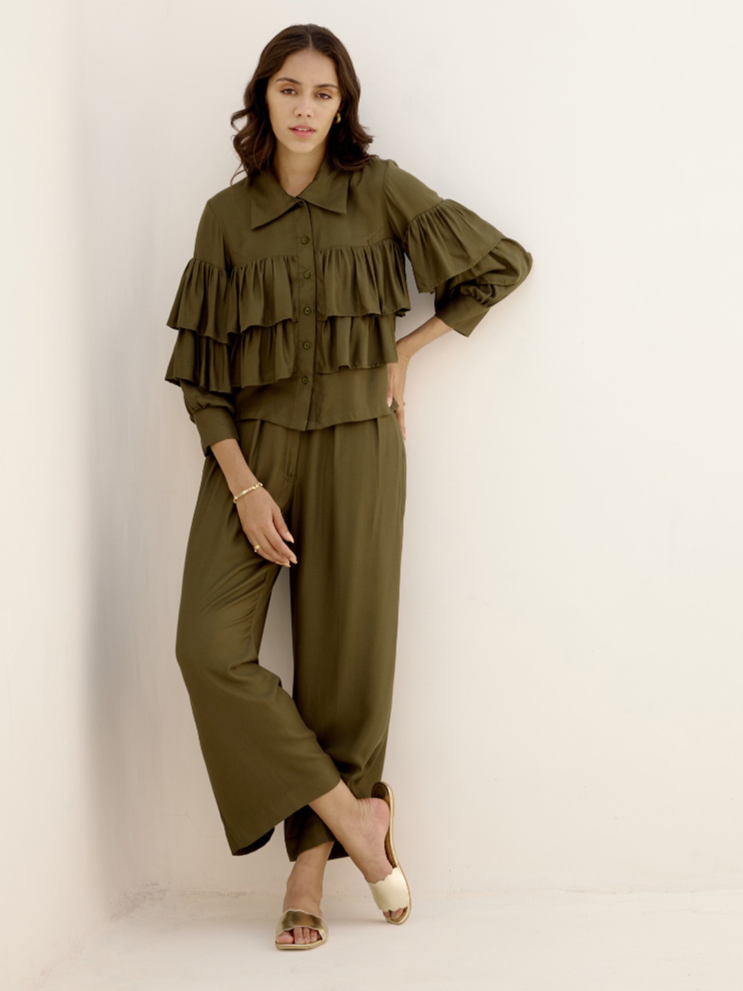 

SHIBUI Shirt Collar Three-Quarter Sleeves Shirt & Trousers, Green