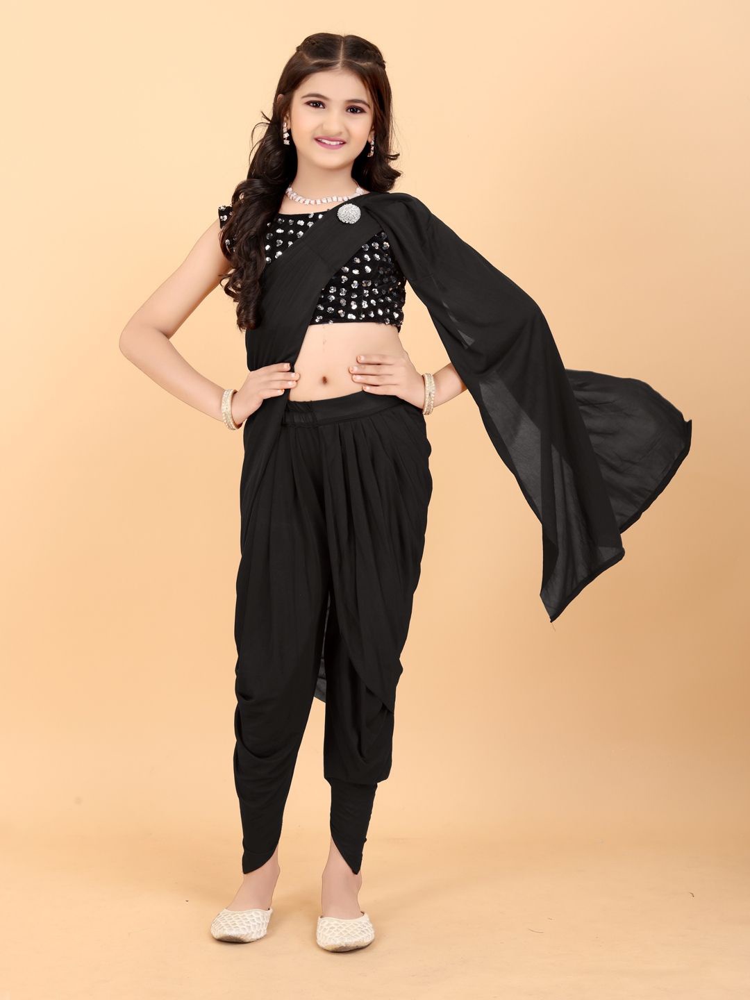 

Shrithi Fashion Fab Solid Dhoti Saree, Black
