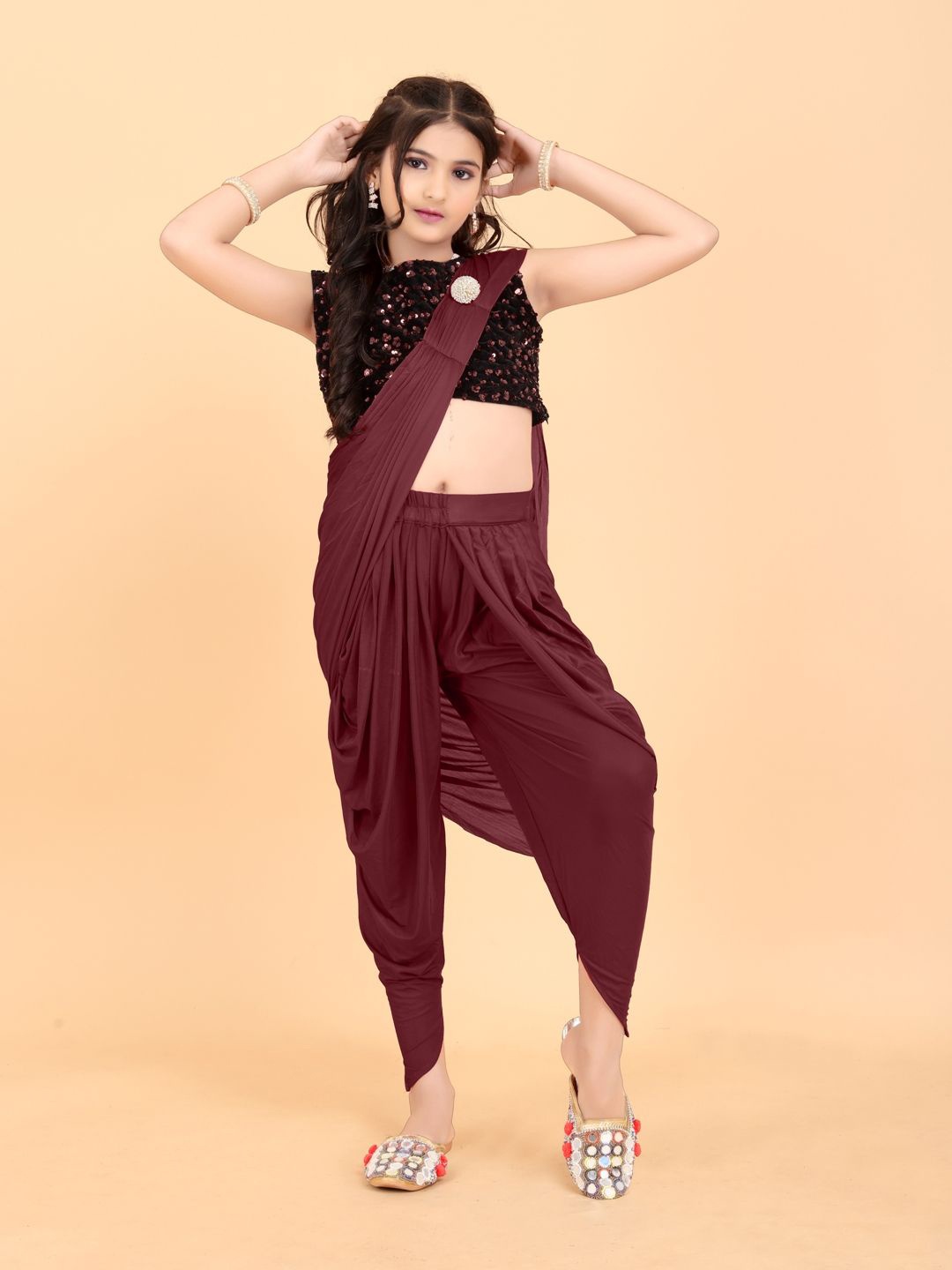 

Shrithi Fashion Fab Solid Dhoti Saree, Maroon