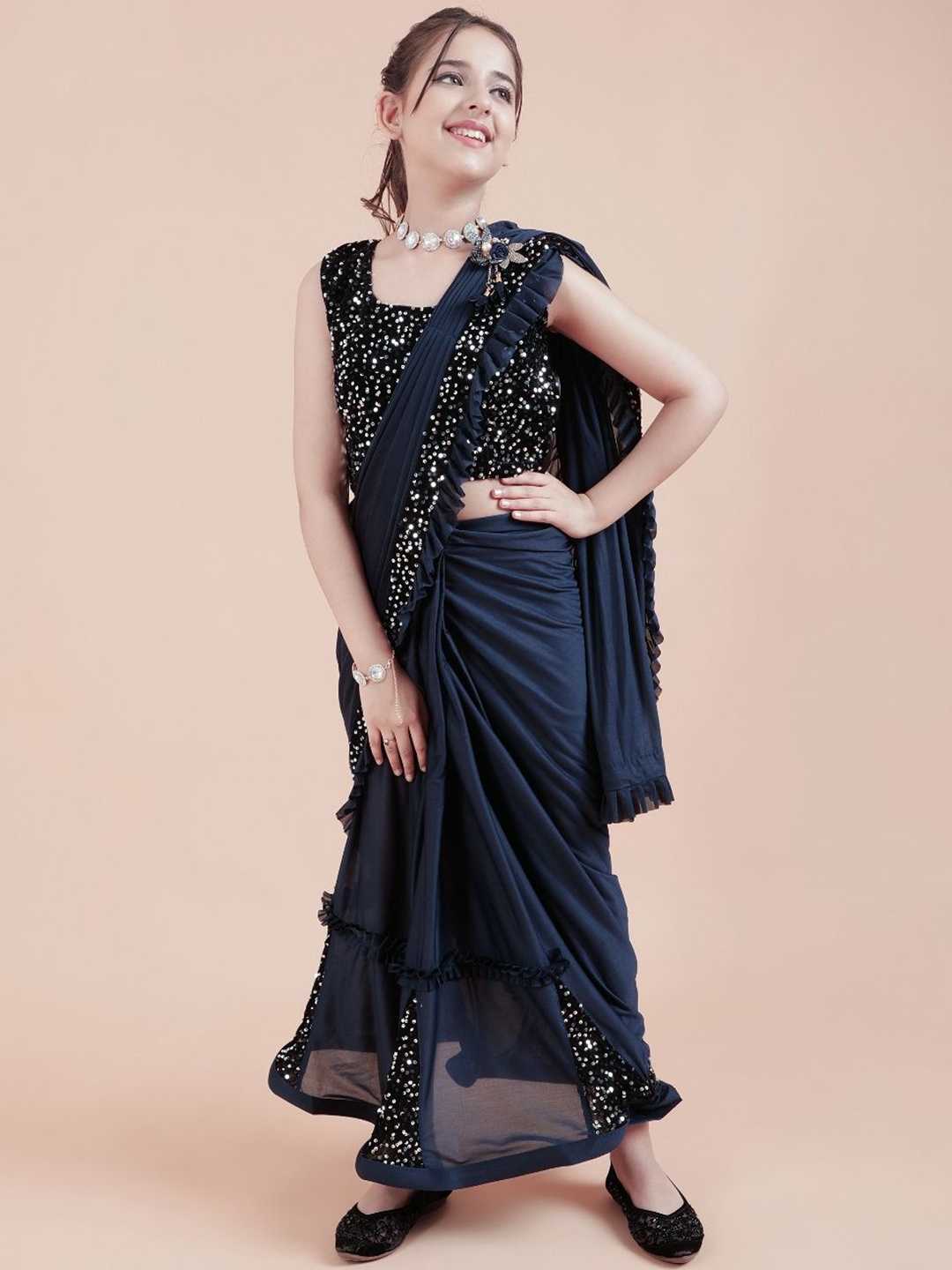 

Shrithi Fashion Fab Sequinned Embellished Ready to Wear Saree, Navy blue