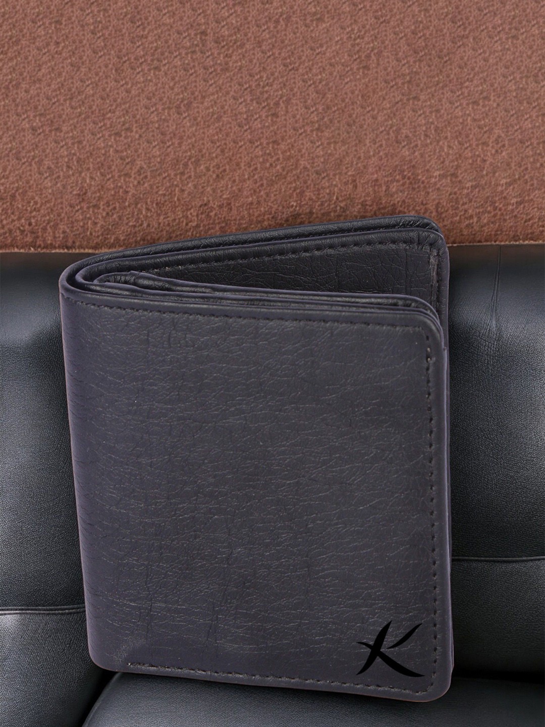 

Kastner Men Textured Two Fold Wallet, Black