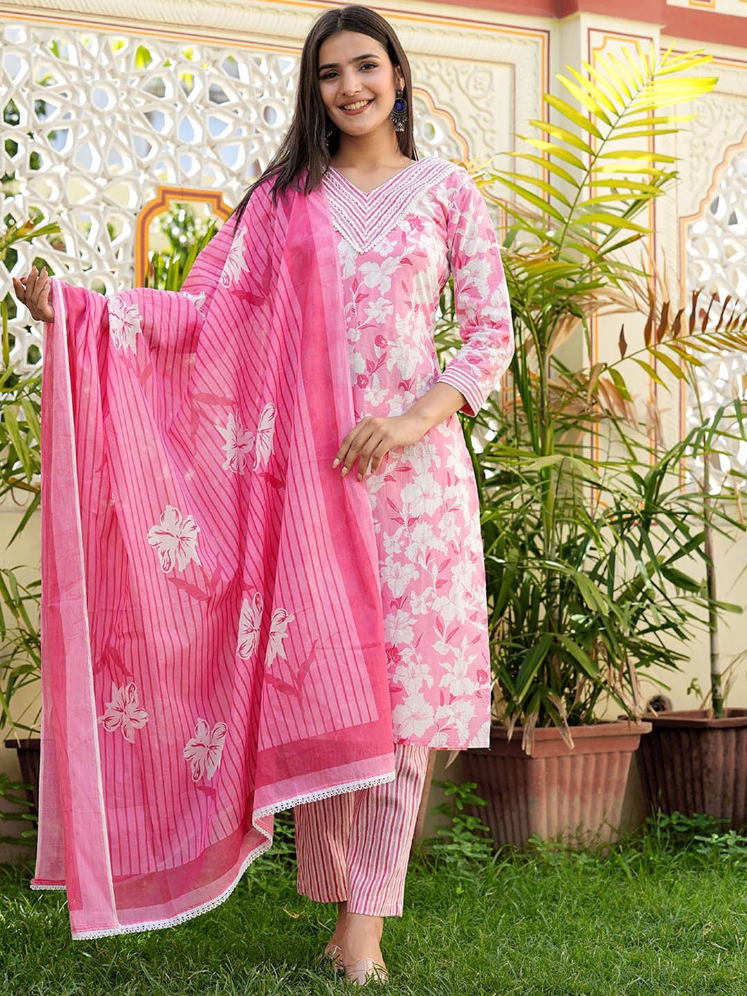 

Chandbaali Floral Printed Thread Work Pure Cotton Straight Kurta With Trousers & Dupatta, Pink