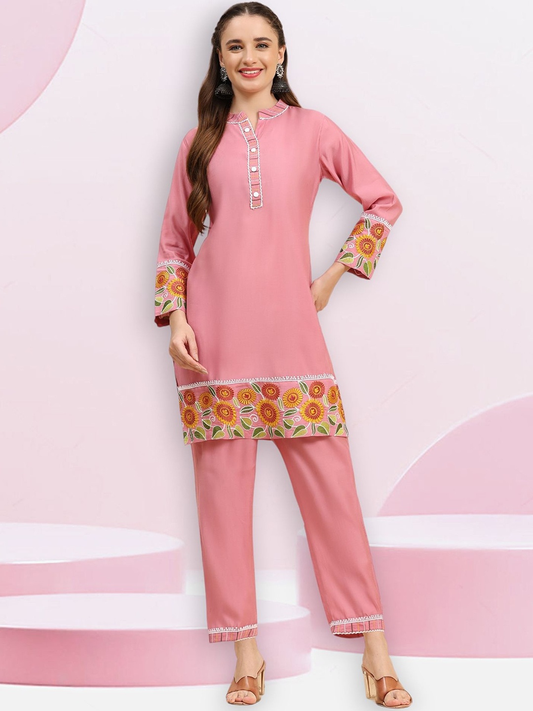 

Growish Mandarin Collar Tunic & Trousers, Pink