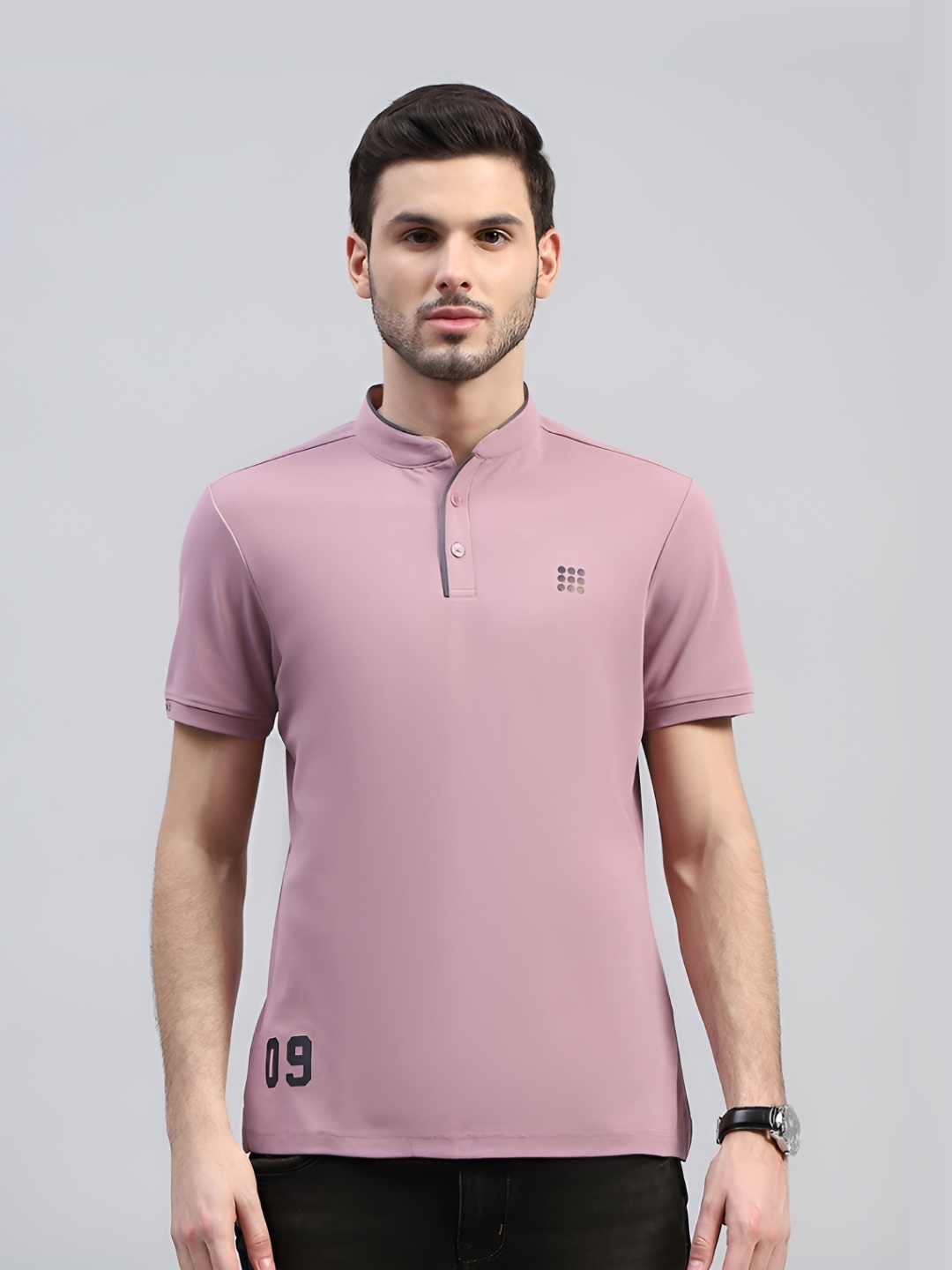 

rock.it Men Mandarin Collar Applique T-shirt, Purple
