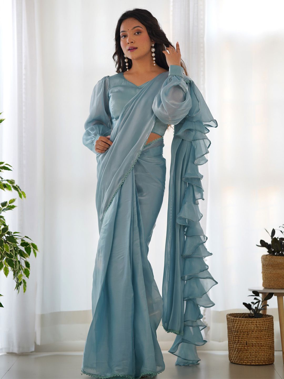 

JATRIQQ Organza Ruffles Saree, Blue