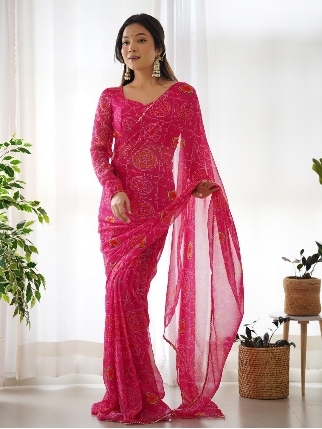 JATRIQQ Bandhani Gotta Patti Saree, Pink