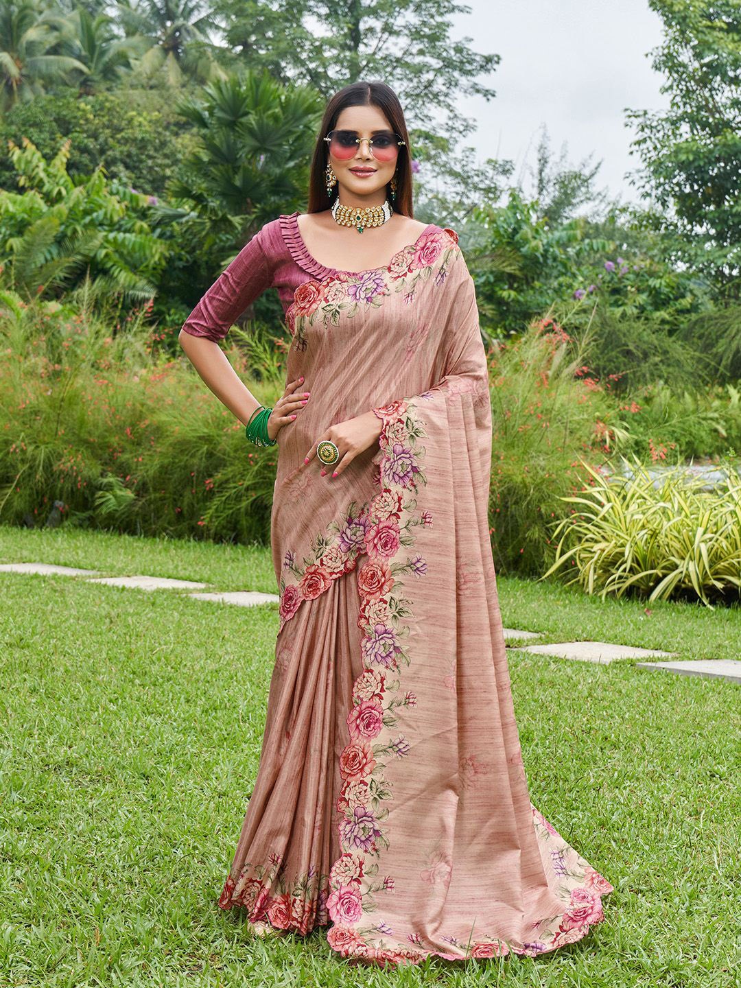 

Ishin Striped Floral Saree with Blouse, Beige