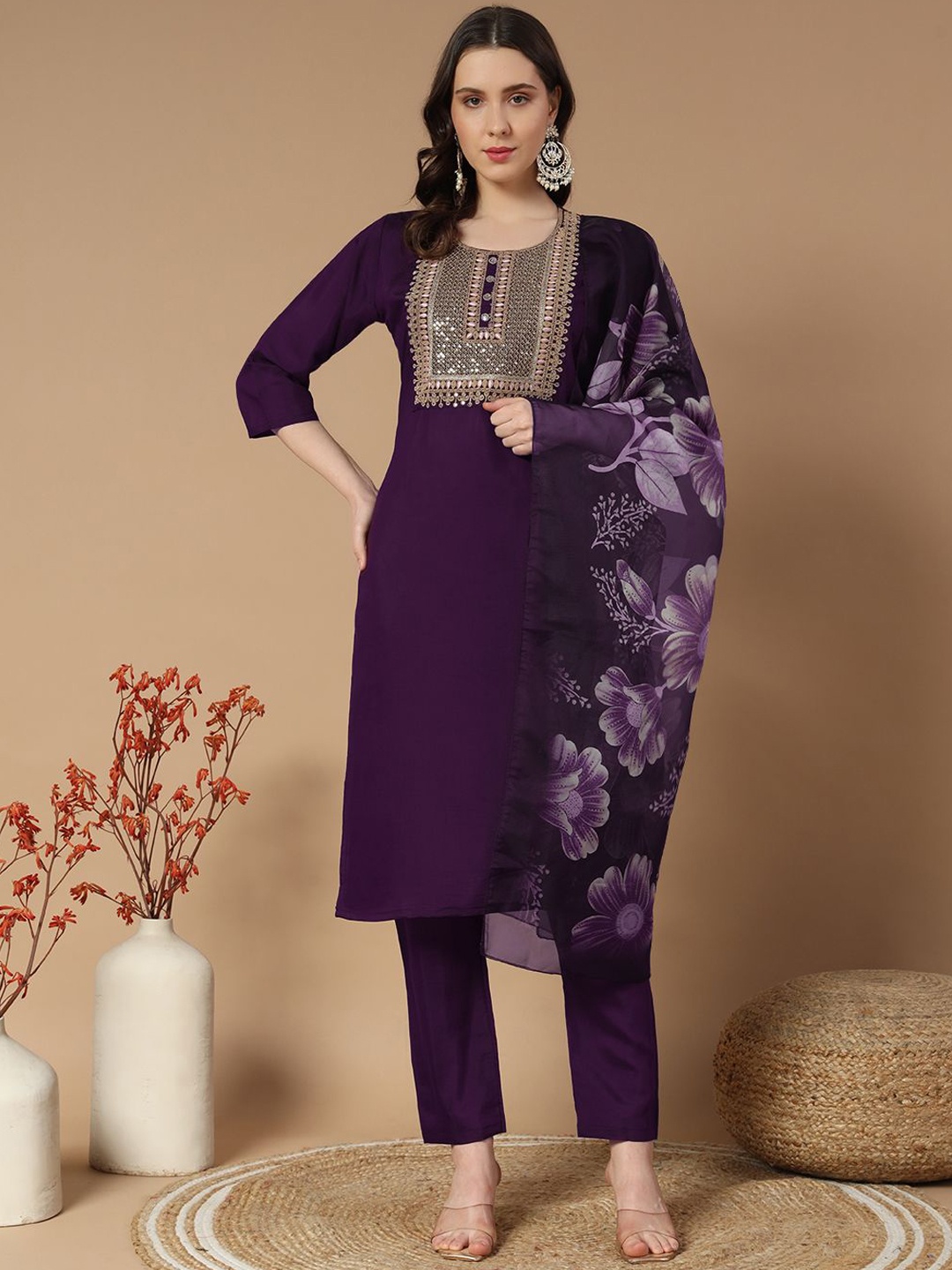 

MORLY Ethnic Motifs Yoke Design Sequinned Straight Kurta with Trousers & Dupatta, Purple