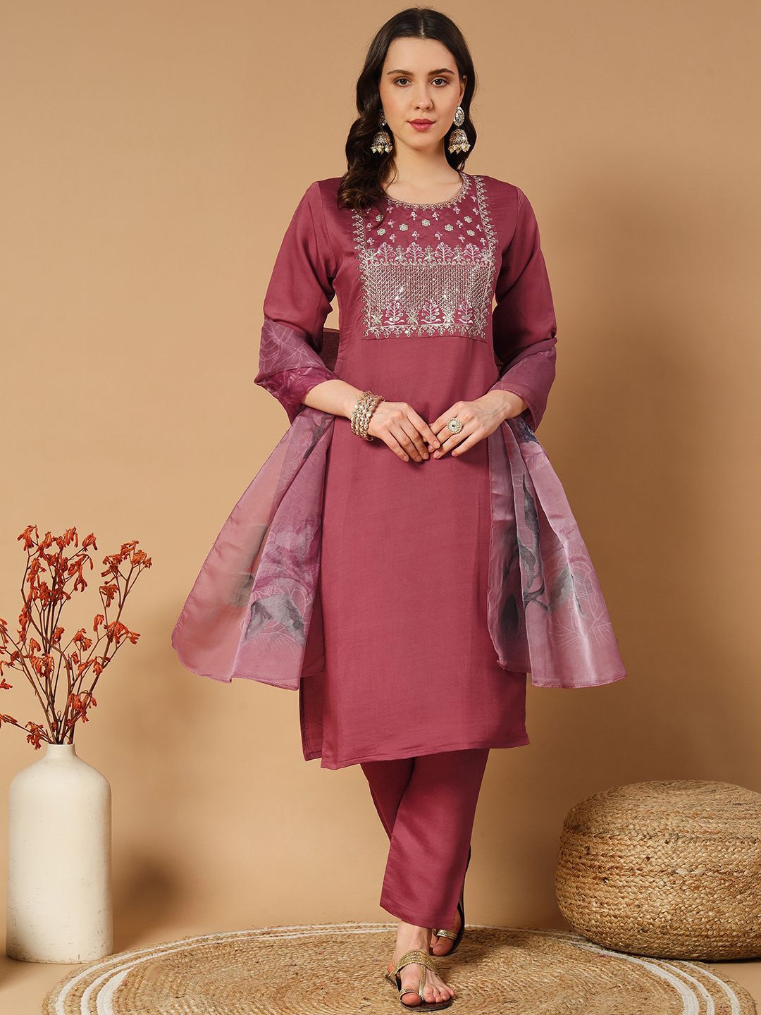 

MORLY Ethnic Motifs Yoke Design Sequinned Straight Kurta with Trousers & Dupatta, Pink