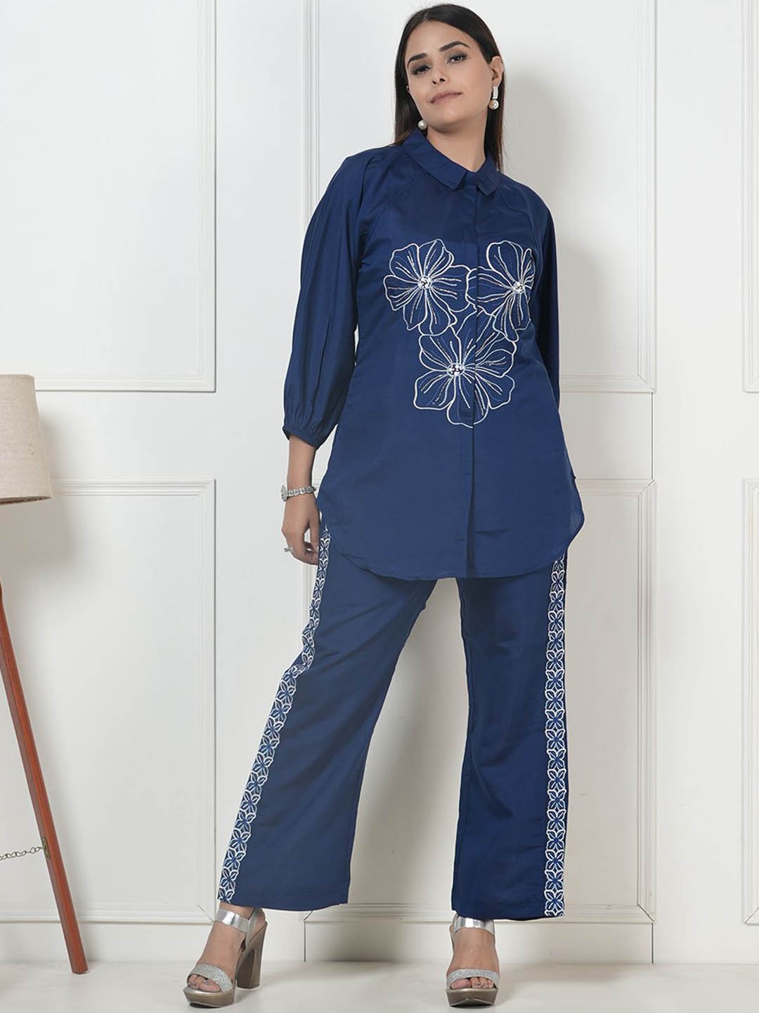 

Kaftanize Embroidered Puff Sleeves Shirt With Trousers, Blue