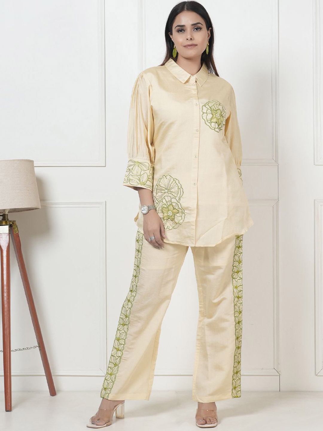 

Kaftanize Embroidered Shirt With Trouser, Yellow