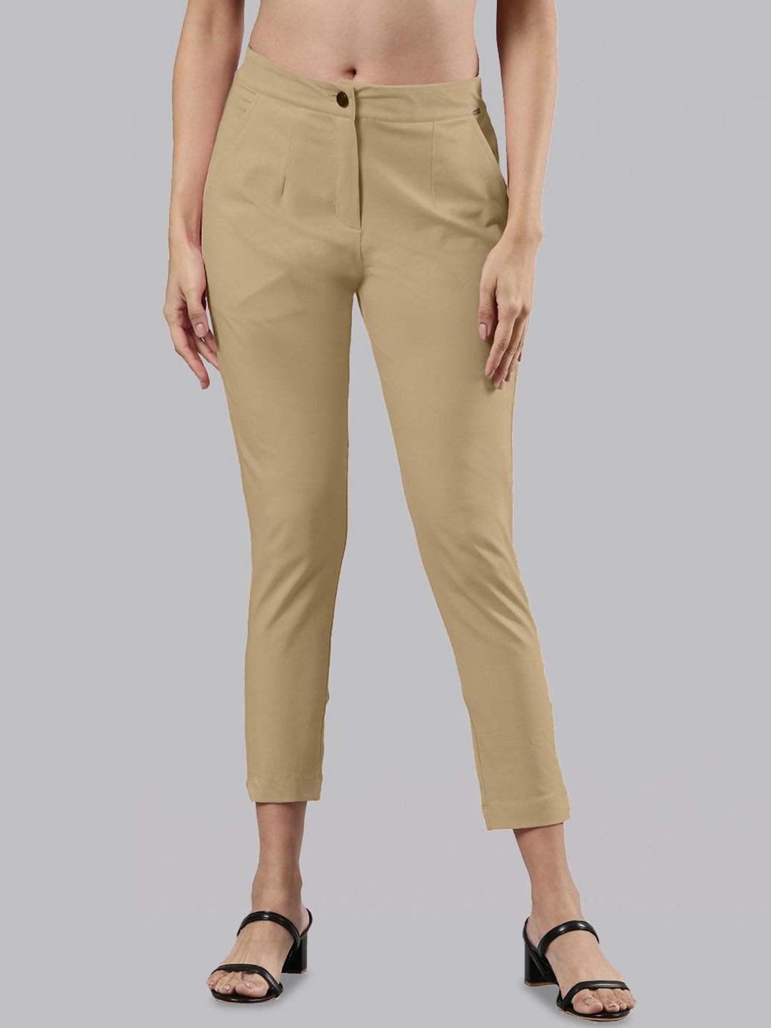 

Femmora Women Comfort Trousers, Beige