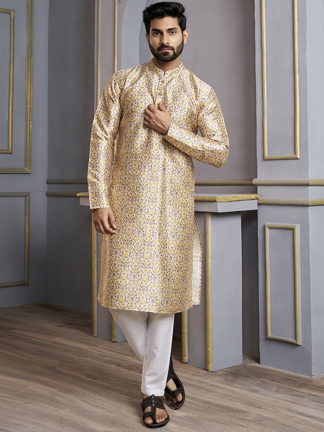 

Inddus Yellow Floral Digital Printed Mandarin Collar Regular Kurta with Trouser