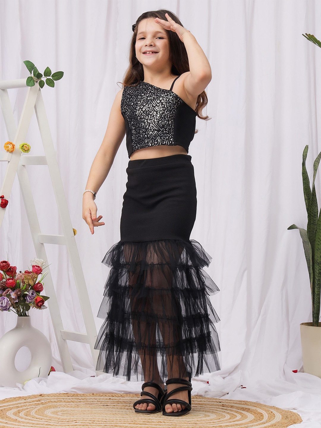 

NEUDIS Girls Embellished One Shoulder Crop Top with Skirt, Black