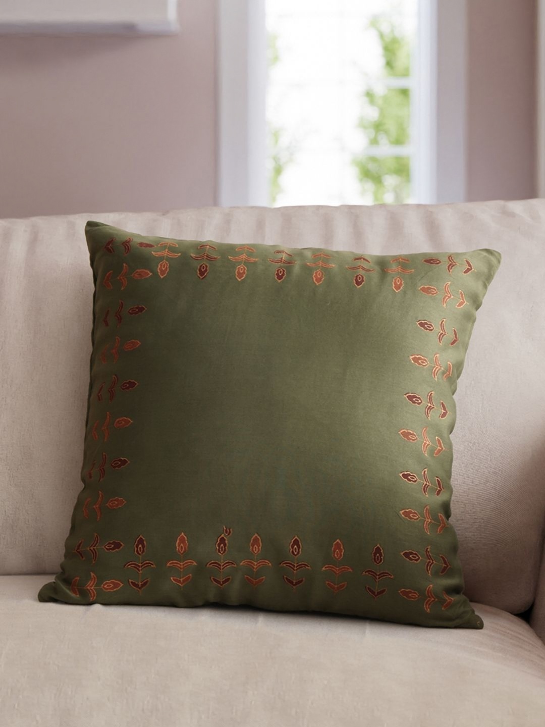 

Eyaas Green & Pink Ethnic Motifs Square Cushion Covers