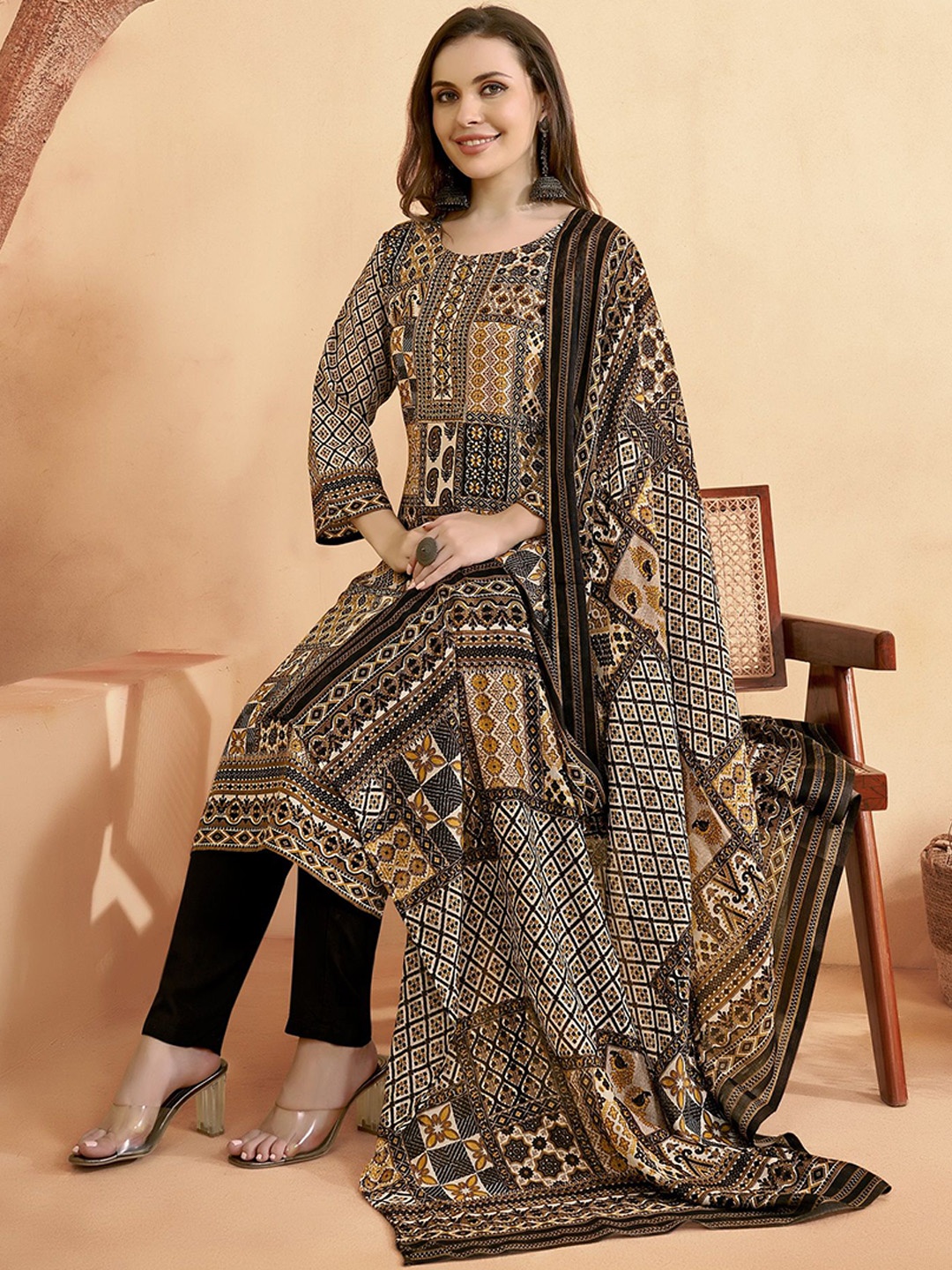 

Anouk Black Ethnic Motifs Printed Regular Mirror Work Kurta With Trousers & Dupatta