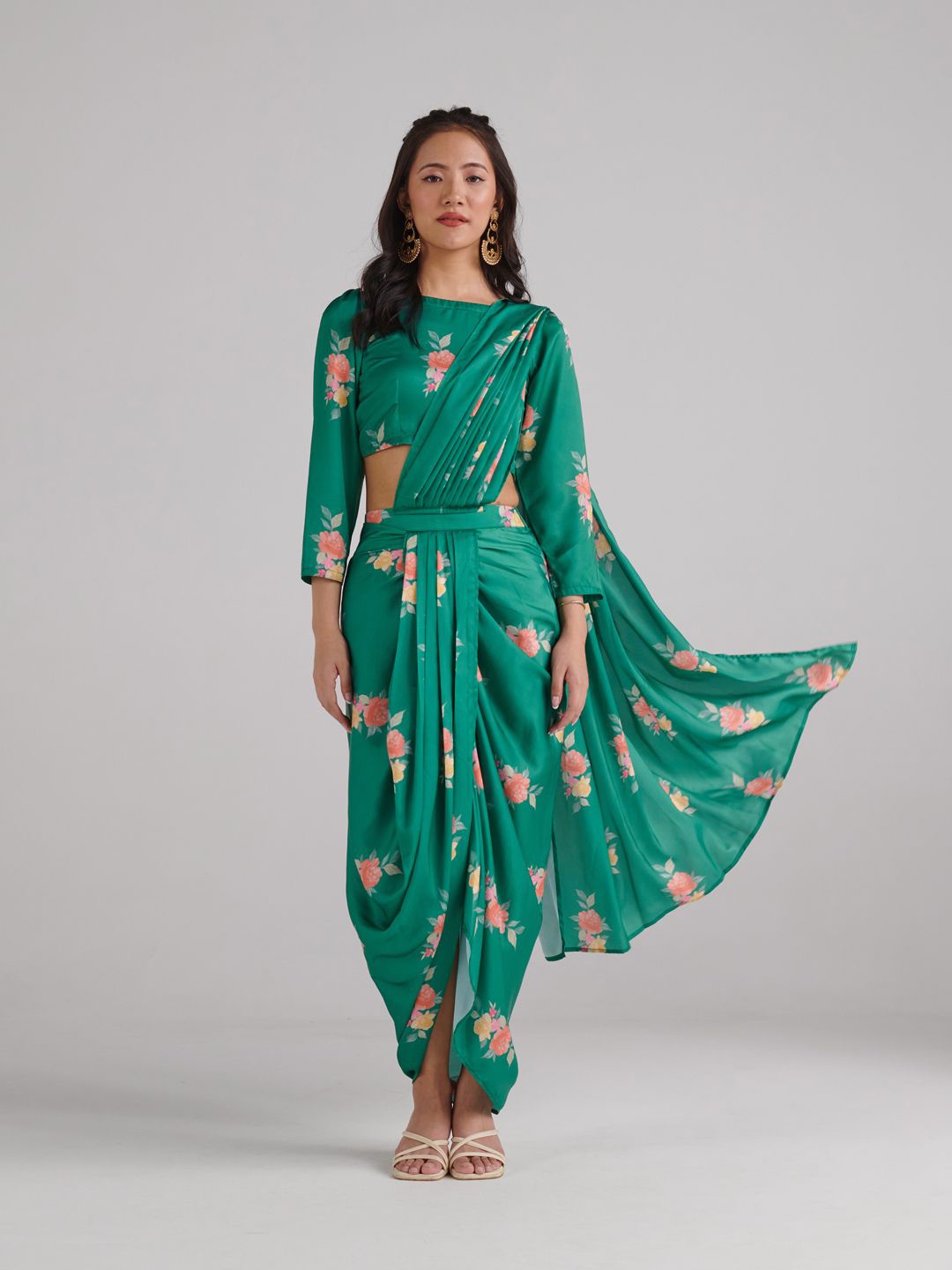 

Pasha Floral Satin Belted Saree, Green