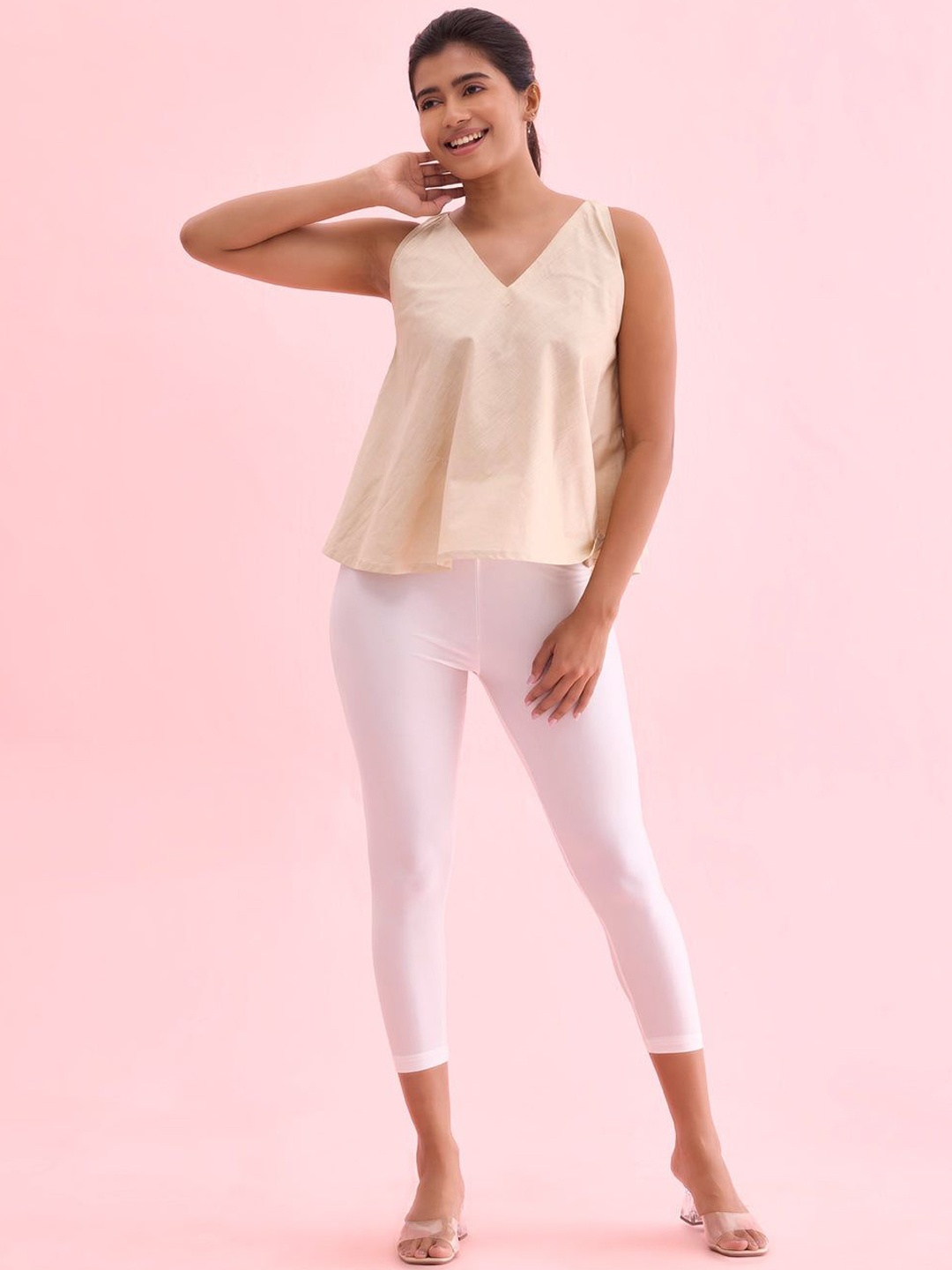 

Go Colors Women Slim-Fit Three Fourth Leggings, White