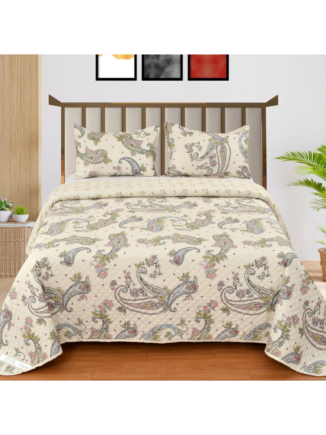 

MallowWorld Cream & Green Printed 250 to 349 TC Cotton Quilted Double King Bed Cover Set