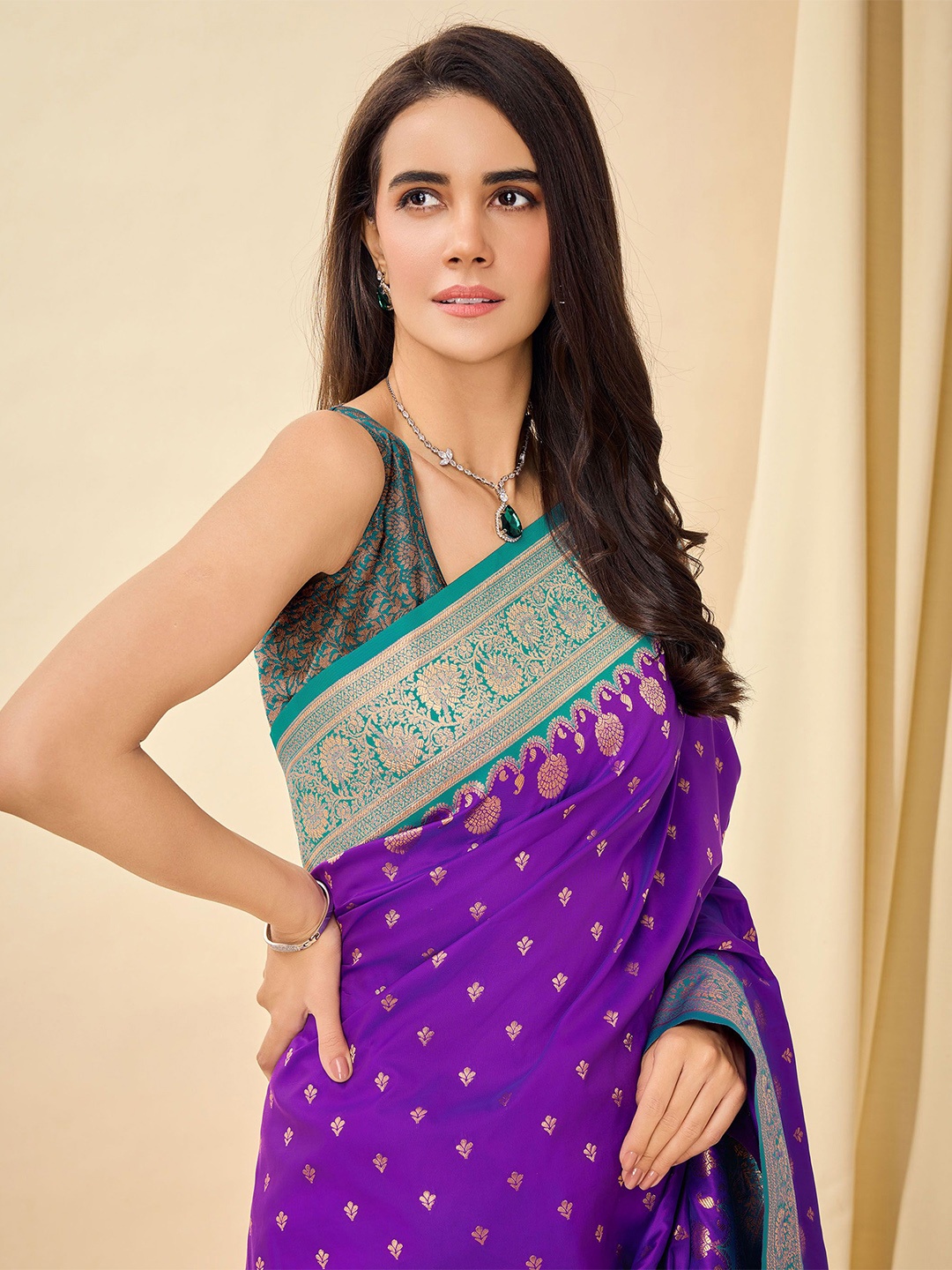 

Mitera Woven Design Zari Saree, Purple