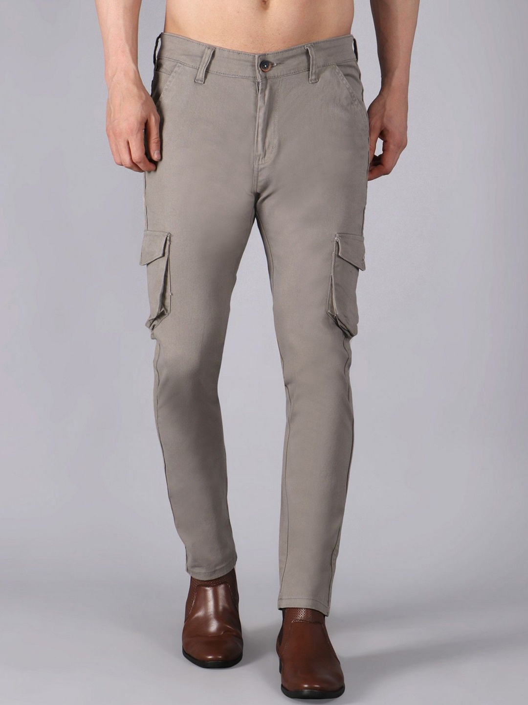 

Hence Men Relaxed Tapered Fit Cargos Trouser, Grey