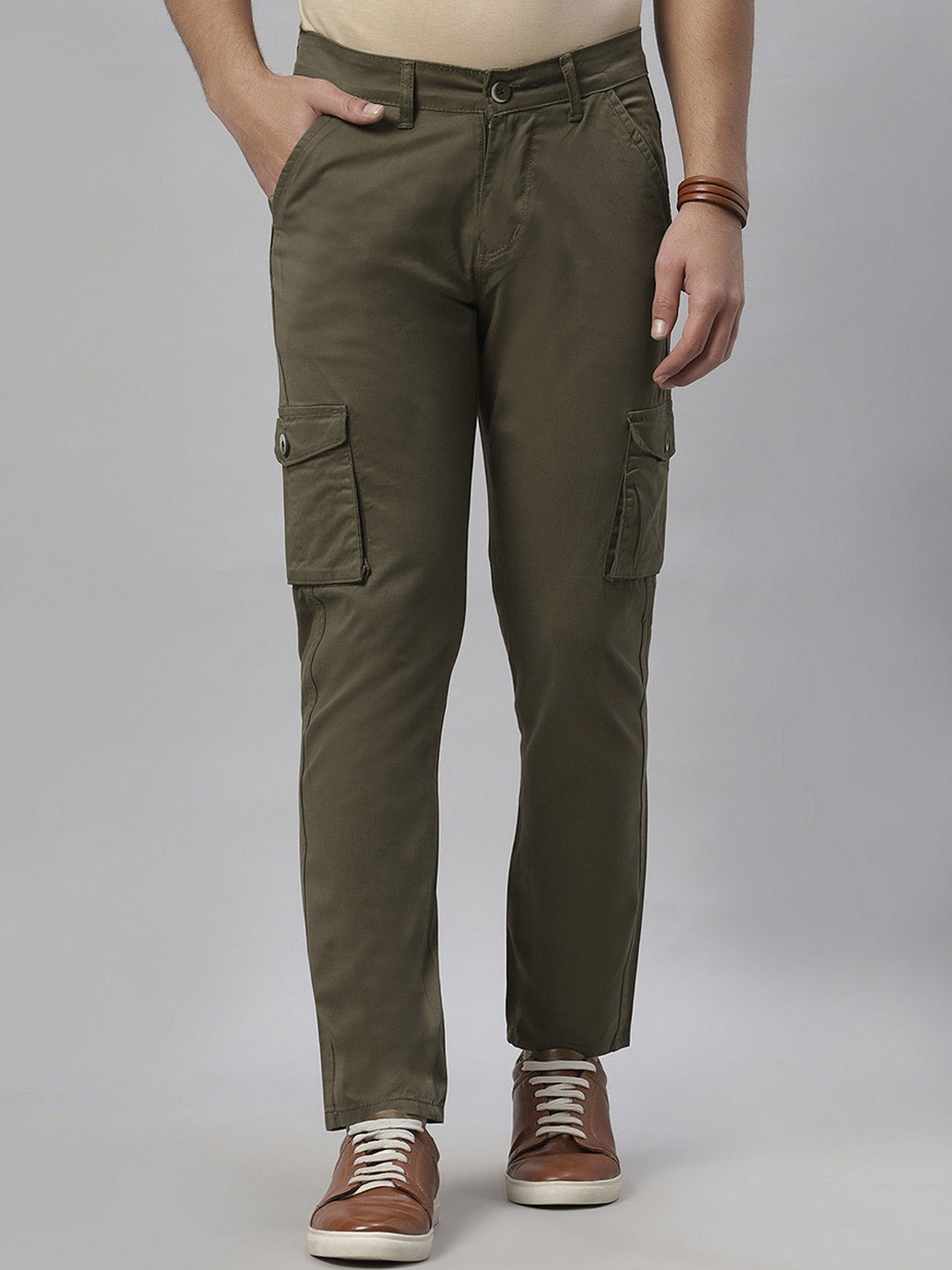 

Hence Men Relaxed Tapered Fit Cargos Trouser, Olive