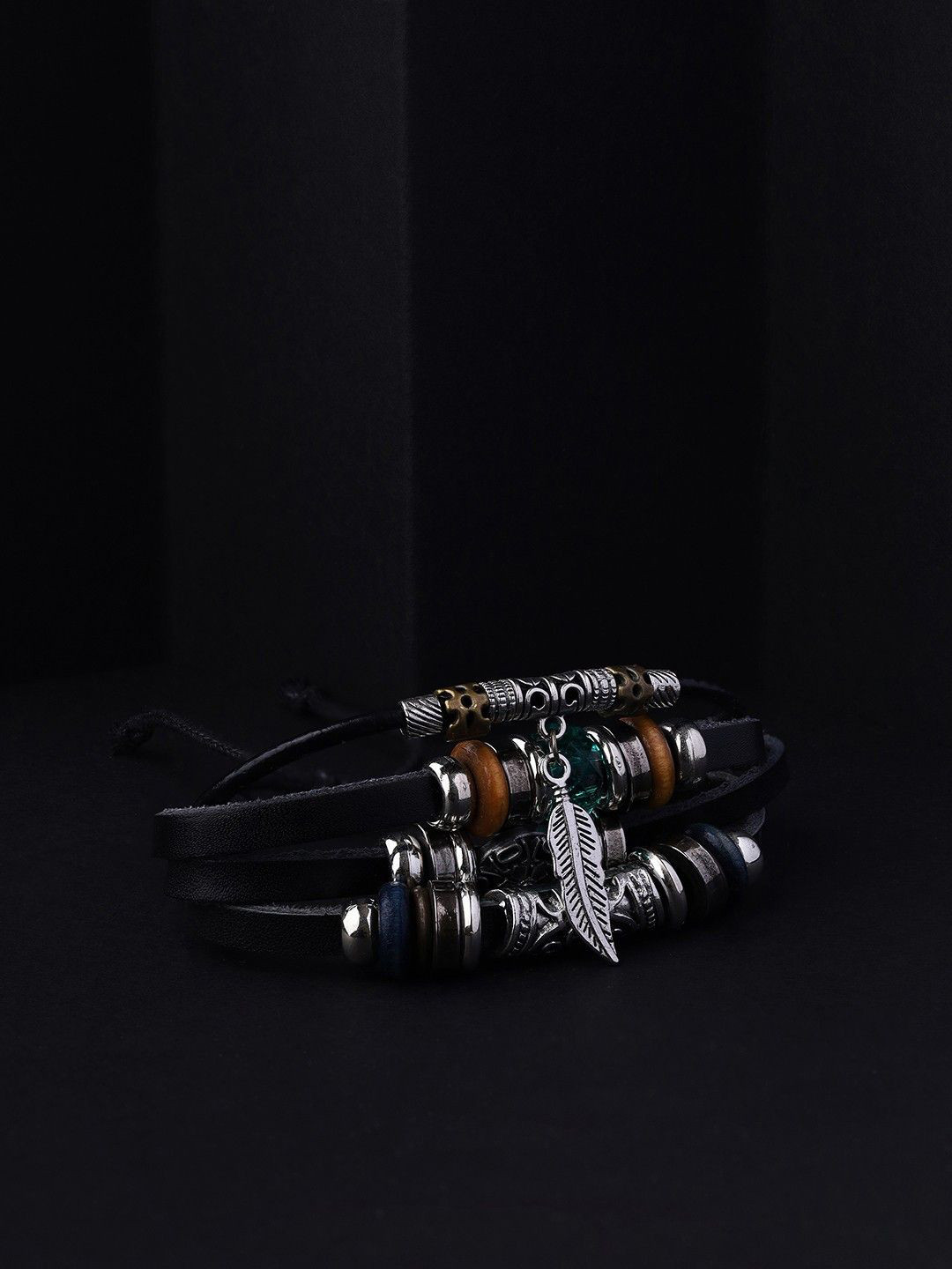 

FIMBUL Men Stainless Steel Leather Multistrand Bracelet, Silver