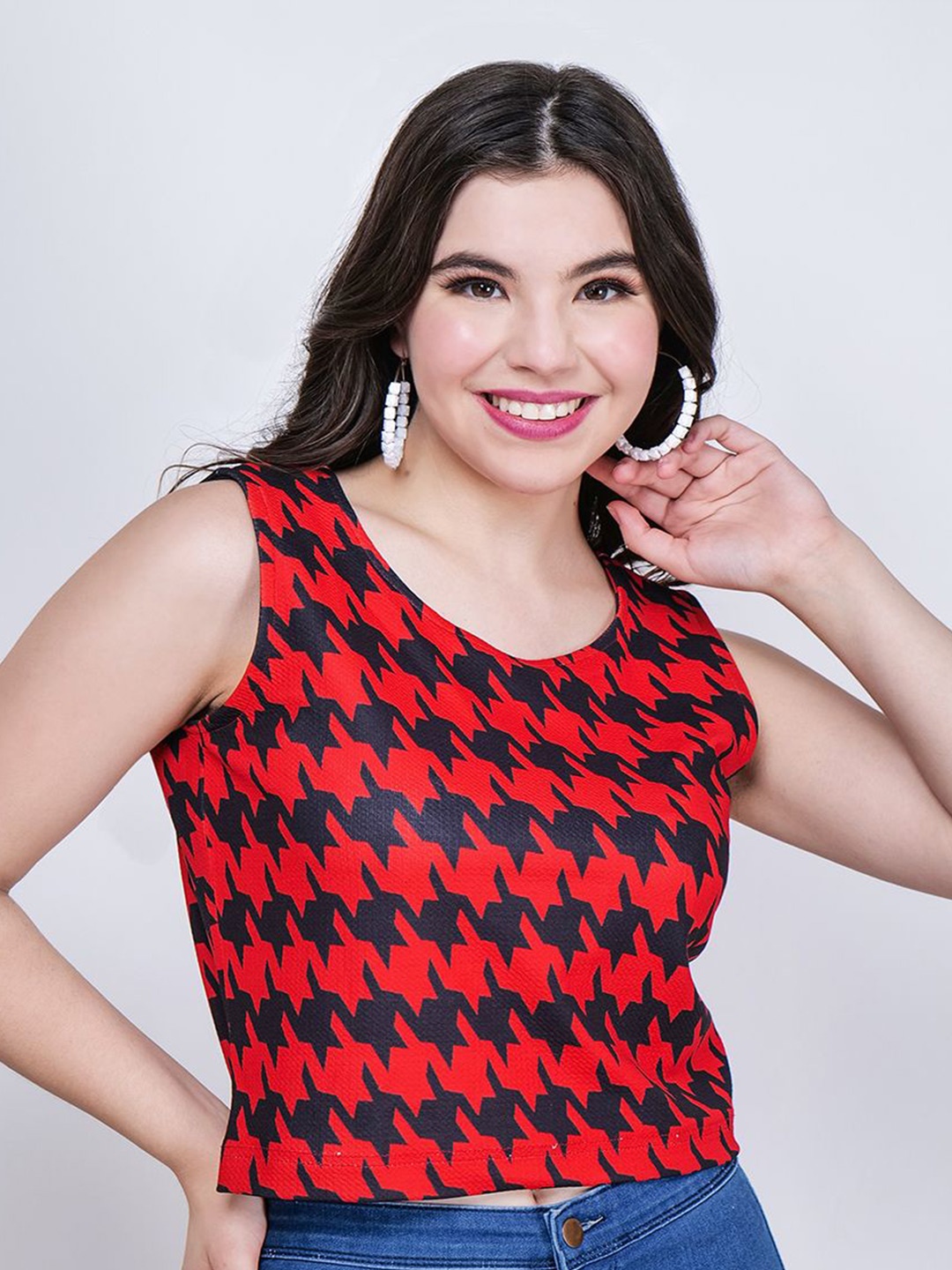 

Frolic Rolic Geometric Print Round Neck Sleeveless Polyester Crop Top, Red