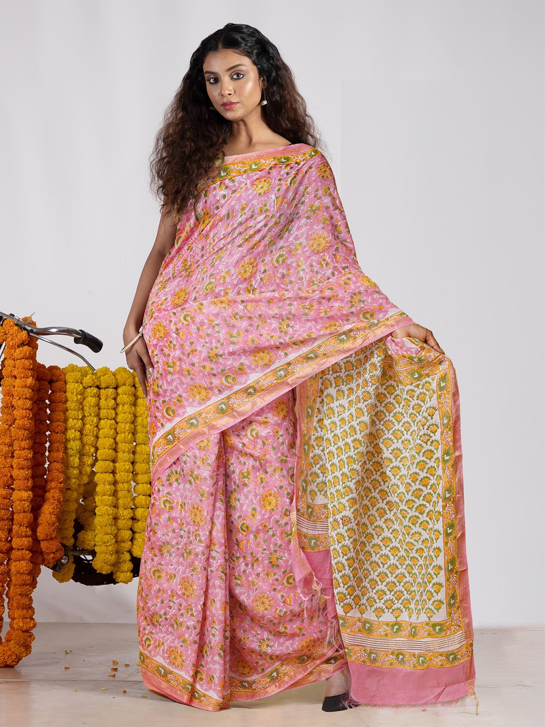 

Unnati Silks Floral Handloom Chanderi Saree, Pink