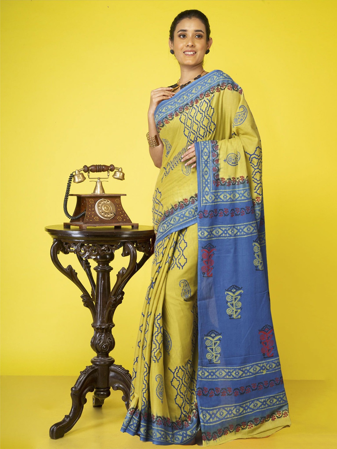 

Unnati Silks Ethnic Motifs Pure Cotton Handloom Block Printed Saree, Green