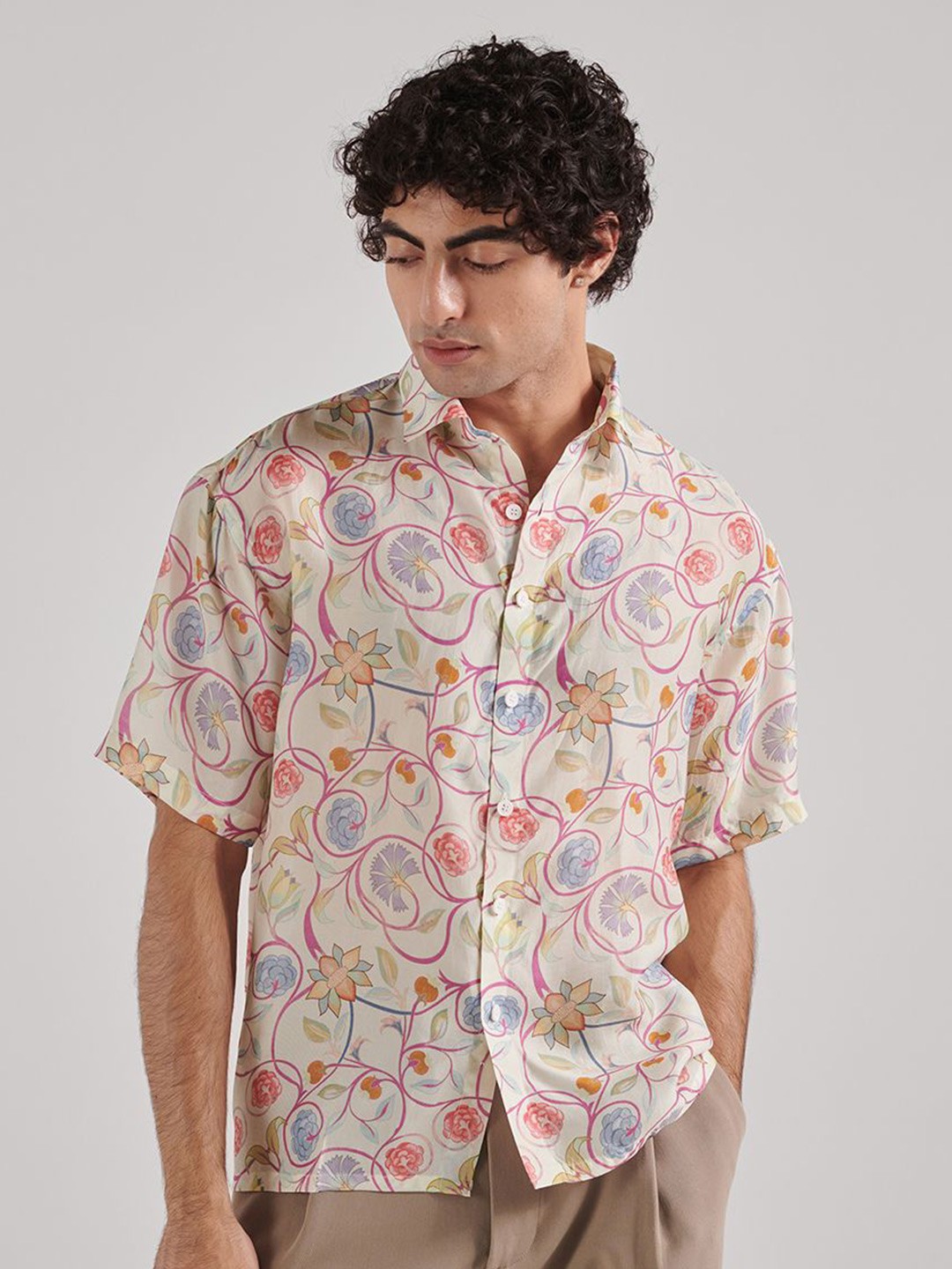

QB MEN Men Classic Floral Opaque Printed Casual Shirt, Cream