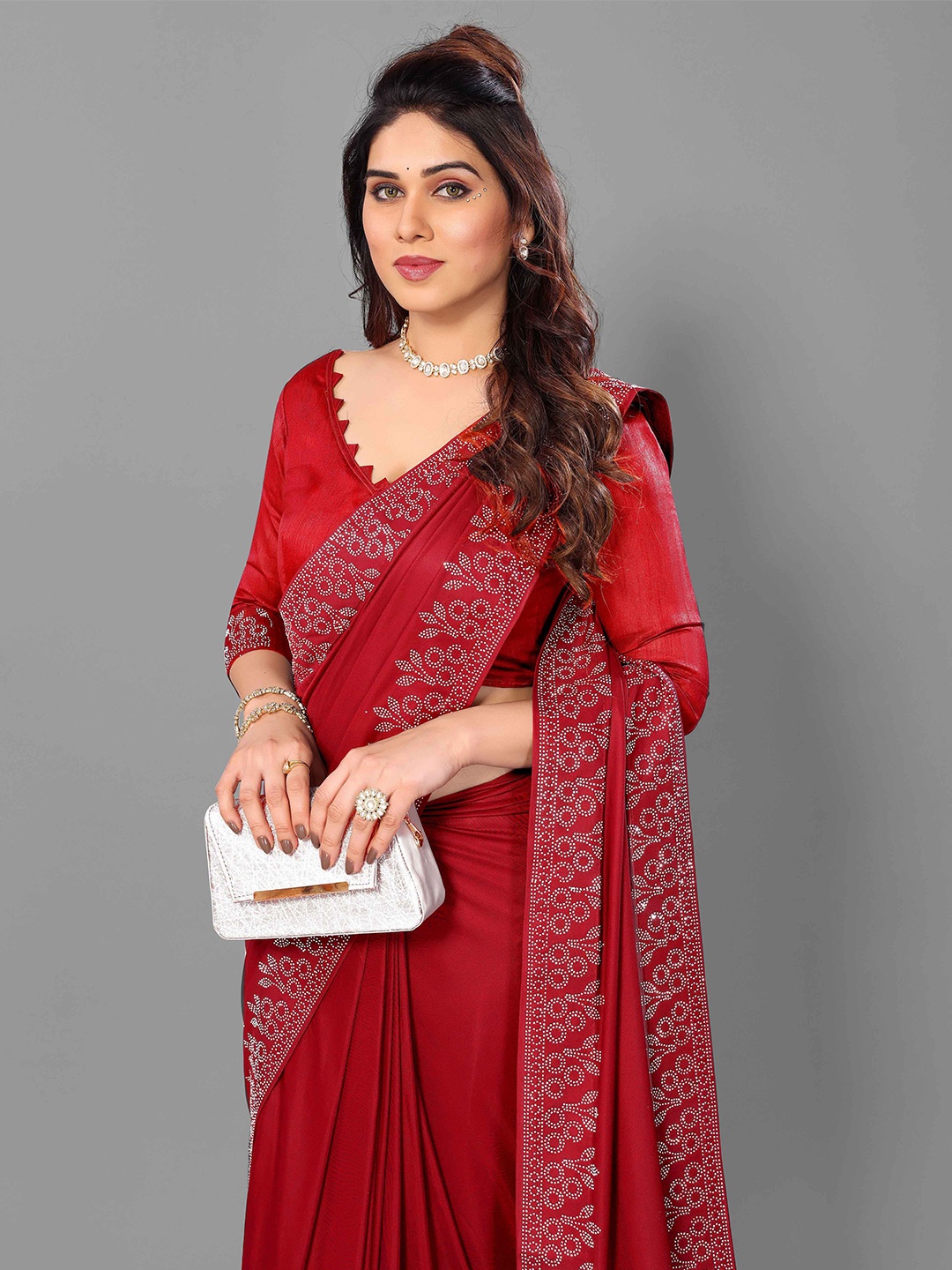 

ejoty fashion Beads and Stones Embellished Saree, Red