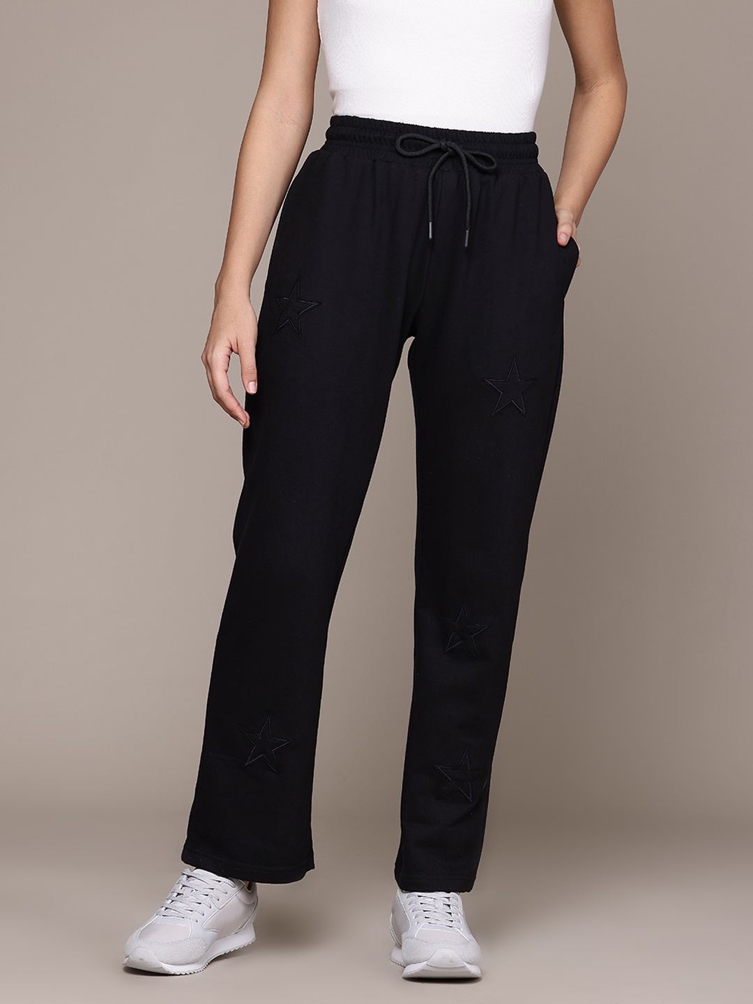 

The Roadster Lifestyle Co. Women Applique Track Pants, Black