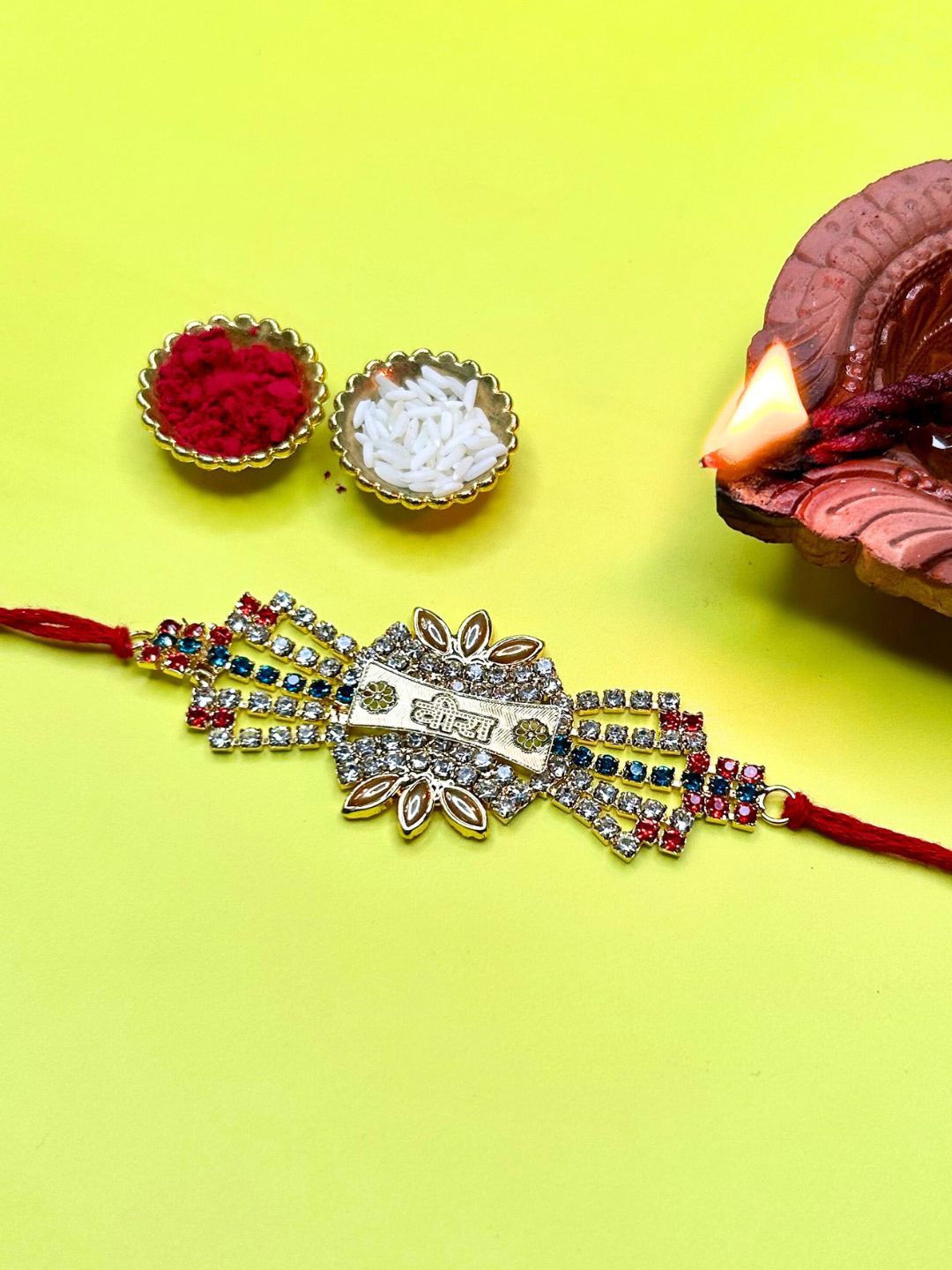 

LAIDA Veera Kundan Studded Thread Rakhi With Roli & Chawal, Gold