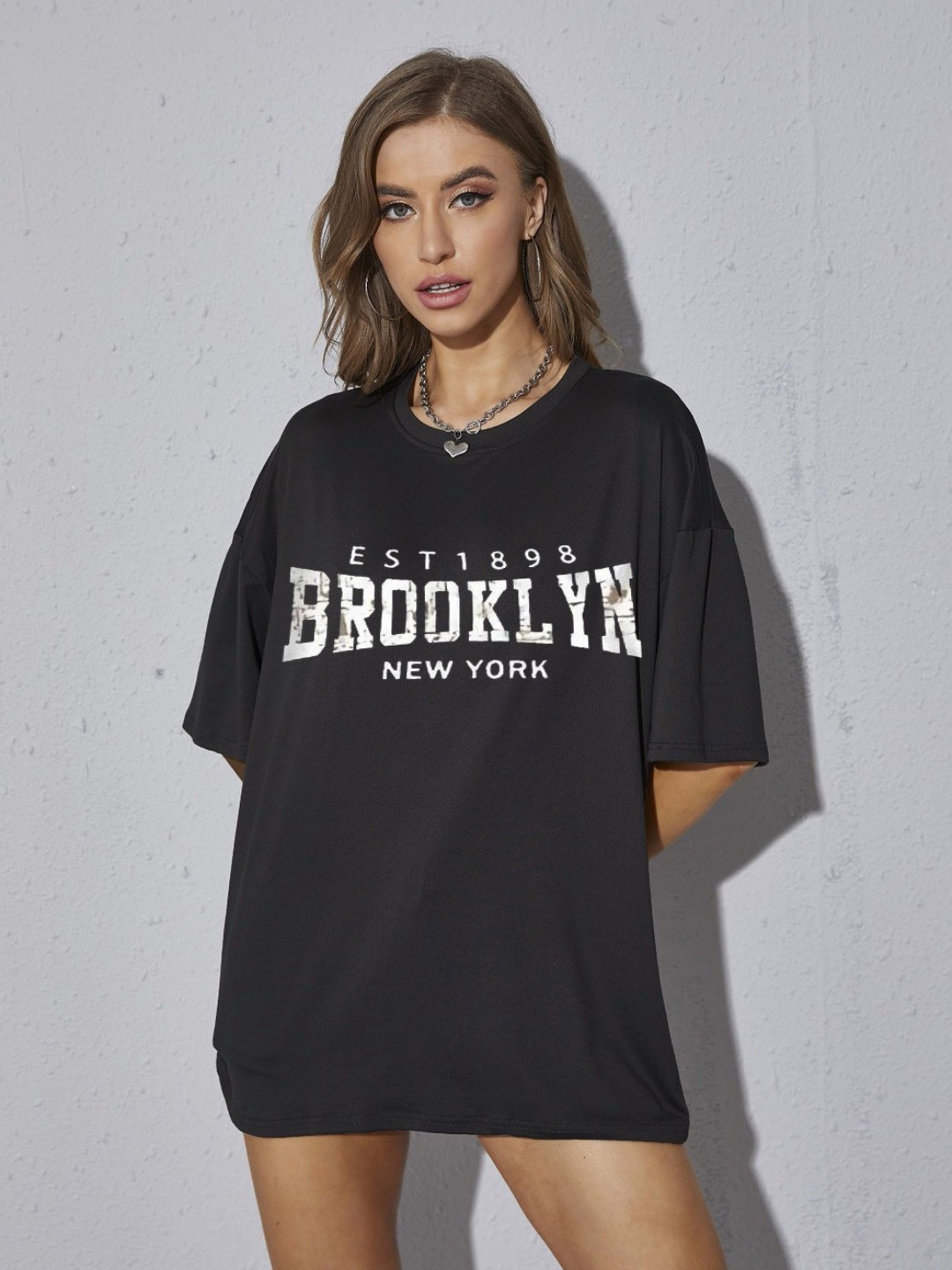 

TRENDY RABBIT Women People and Places Printed Round Neck Cotton Oversized T-shirt, Black