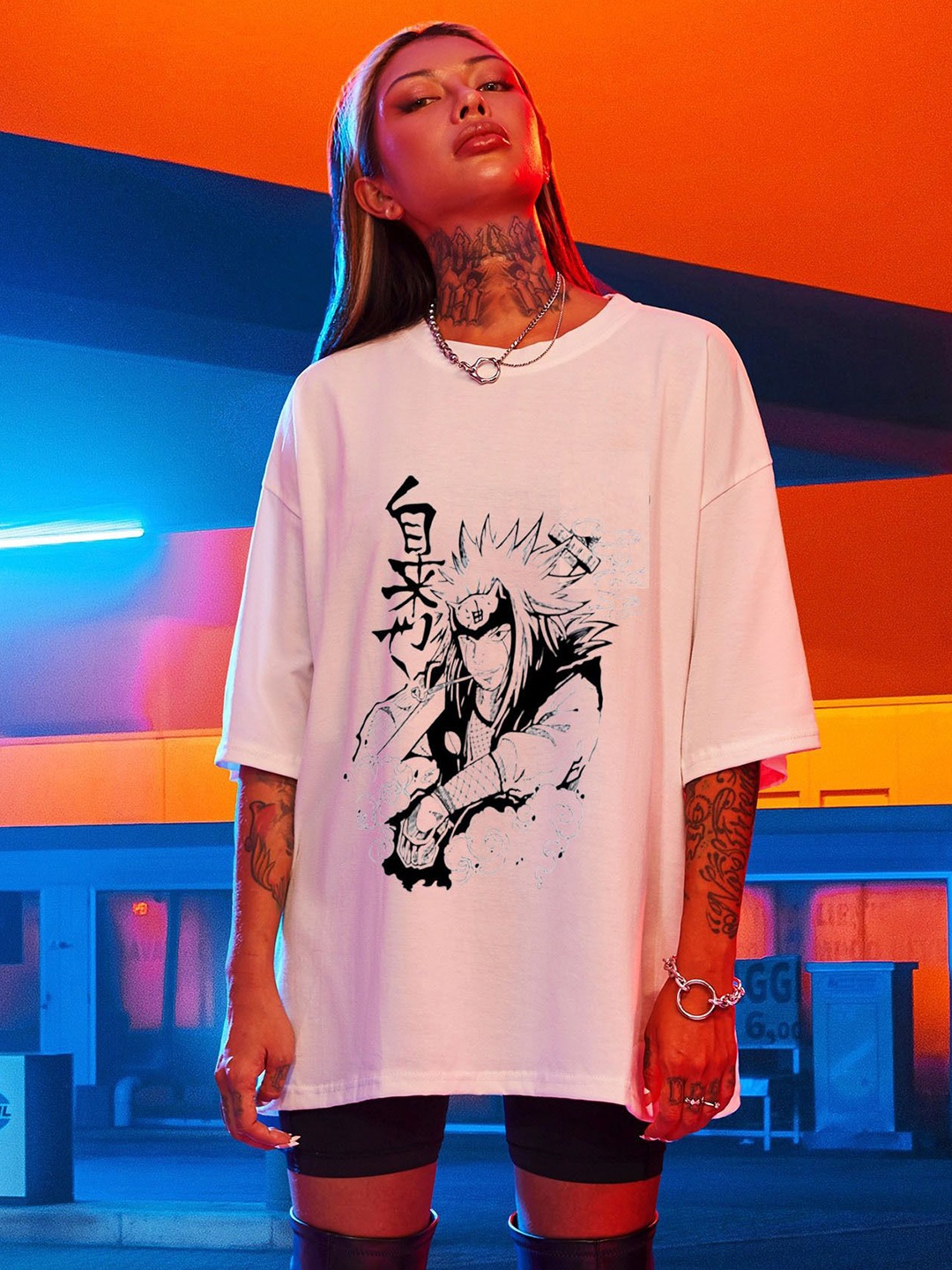

TRENDY RABBIT Women Printed Pockets T-shirt, White