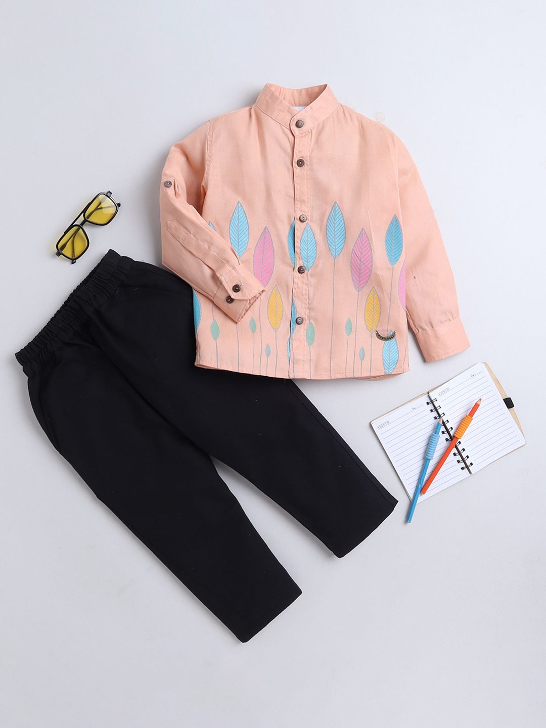 

BAATCHEET Kids Printed Pure Cotton Shirt with Trousers, Peach