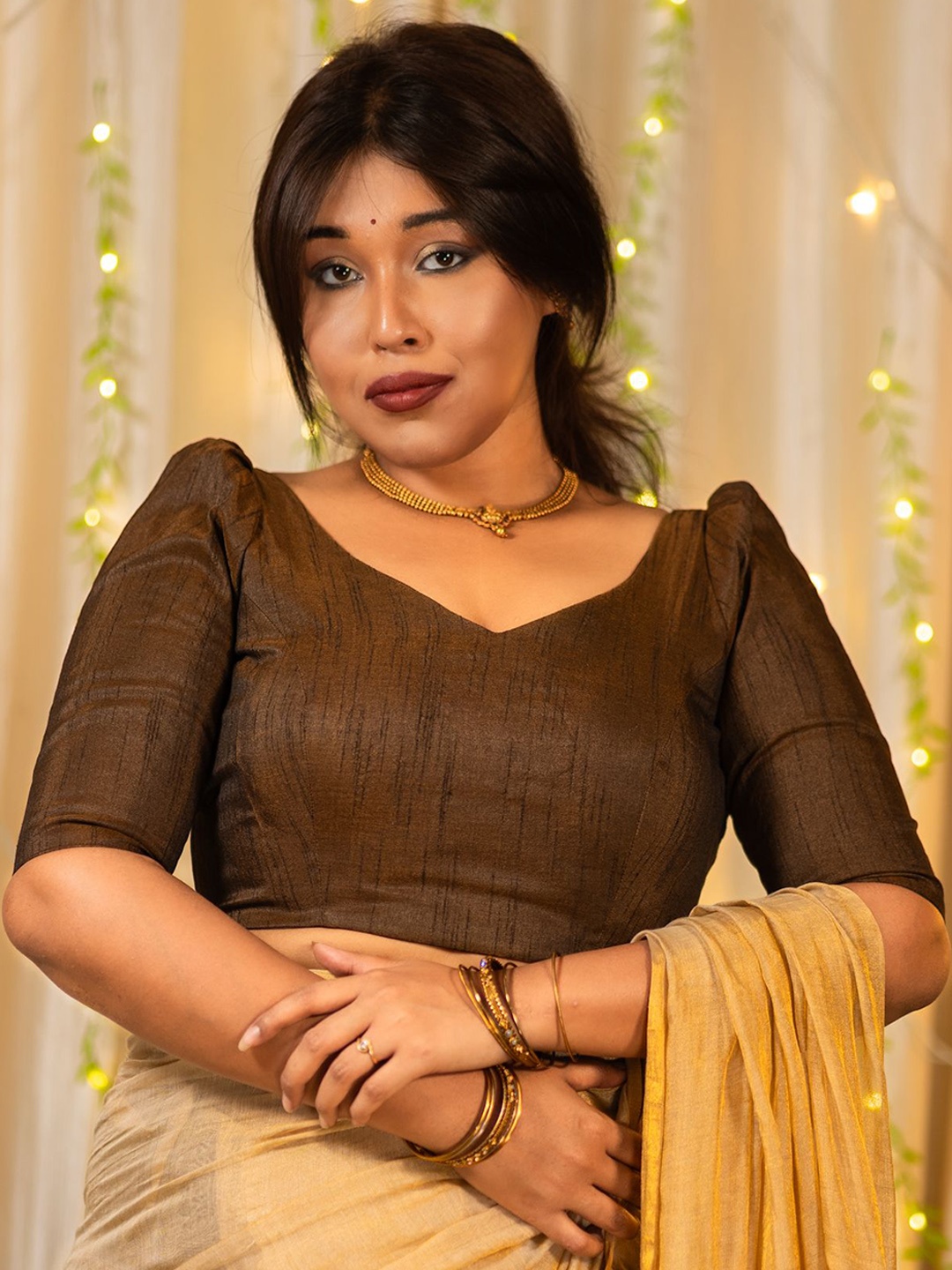 

I LOVE SAREES V-Neck Puff Sleeve Saree Blouse, Brown
