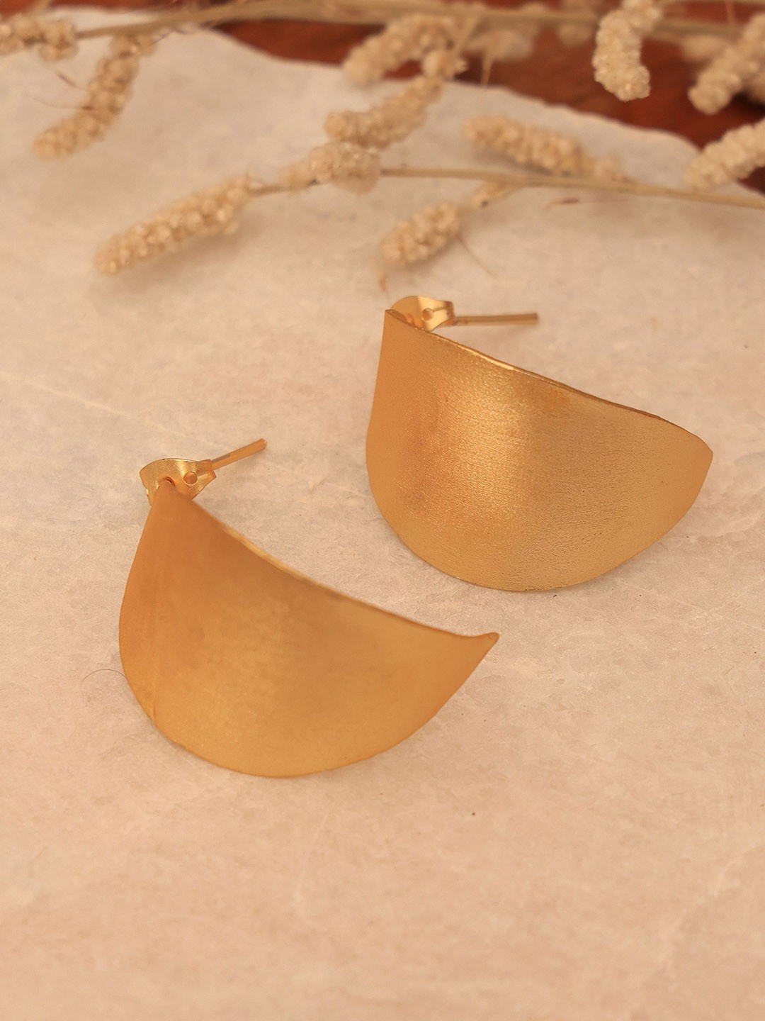

ROYAL PITARAH Gold-Plated Contemporary Stud Earrings