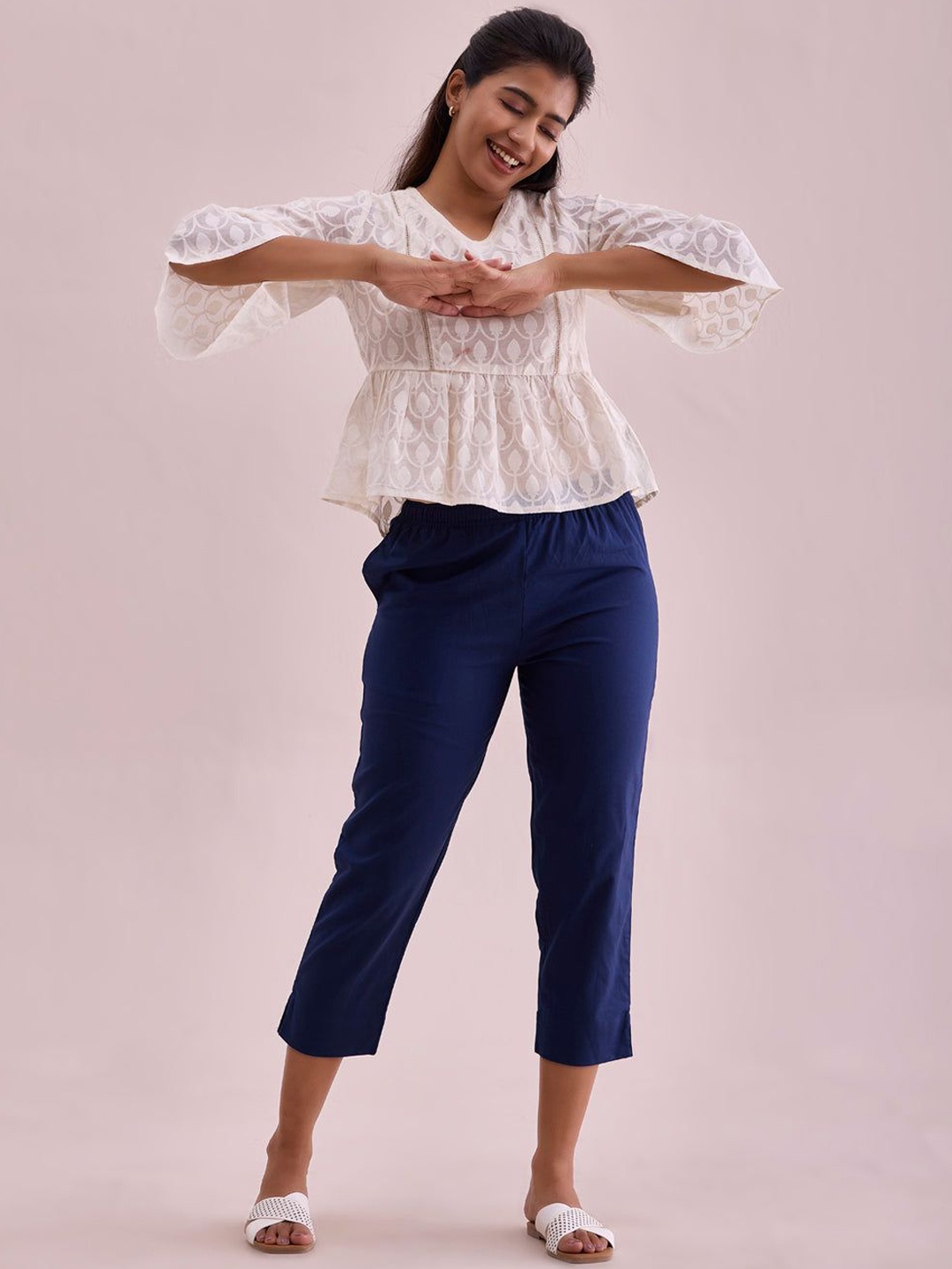 

Go Colors Women Relaxed Slim Fit Mid Rise Flat-Front Trousers, Navy blue
